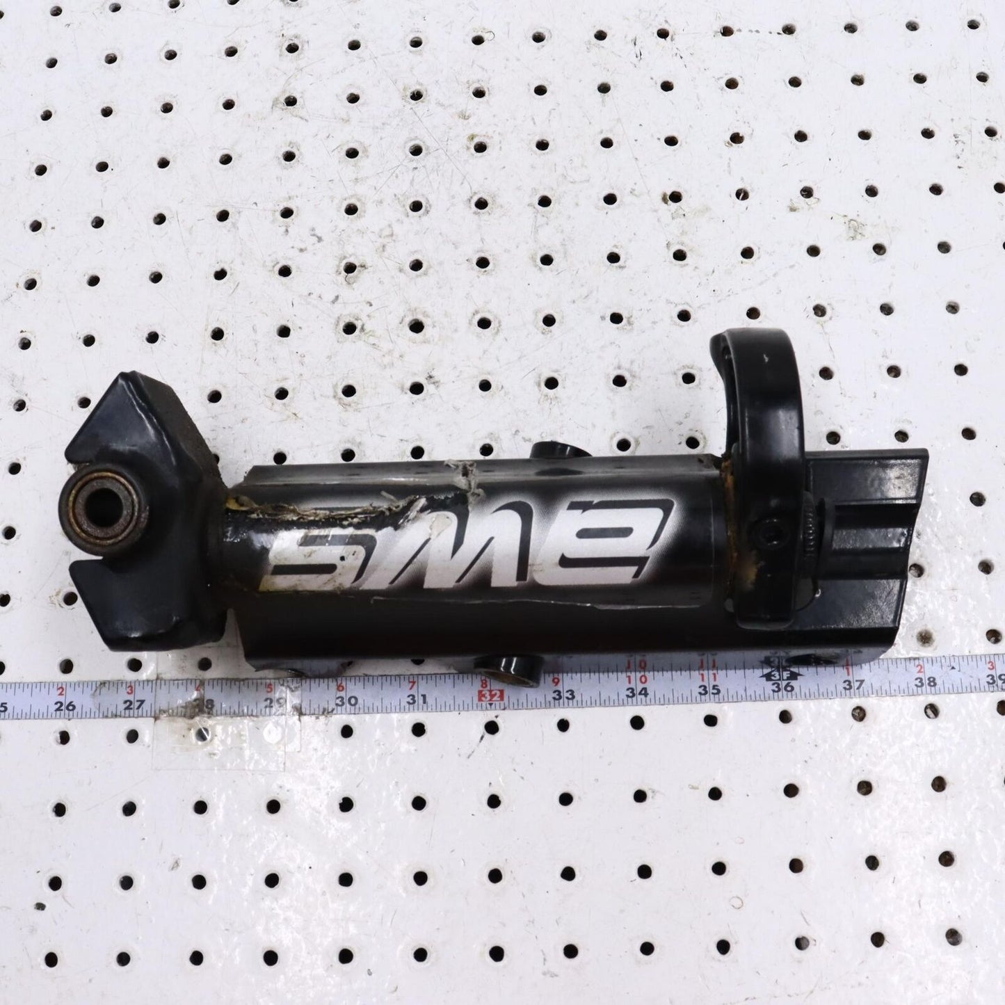 2005 ARCTIC CAT SABERCAT 600 RIGHT FRONT STEERING ARM SPINDLE KNUCKLE 1703-432
