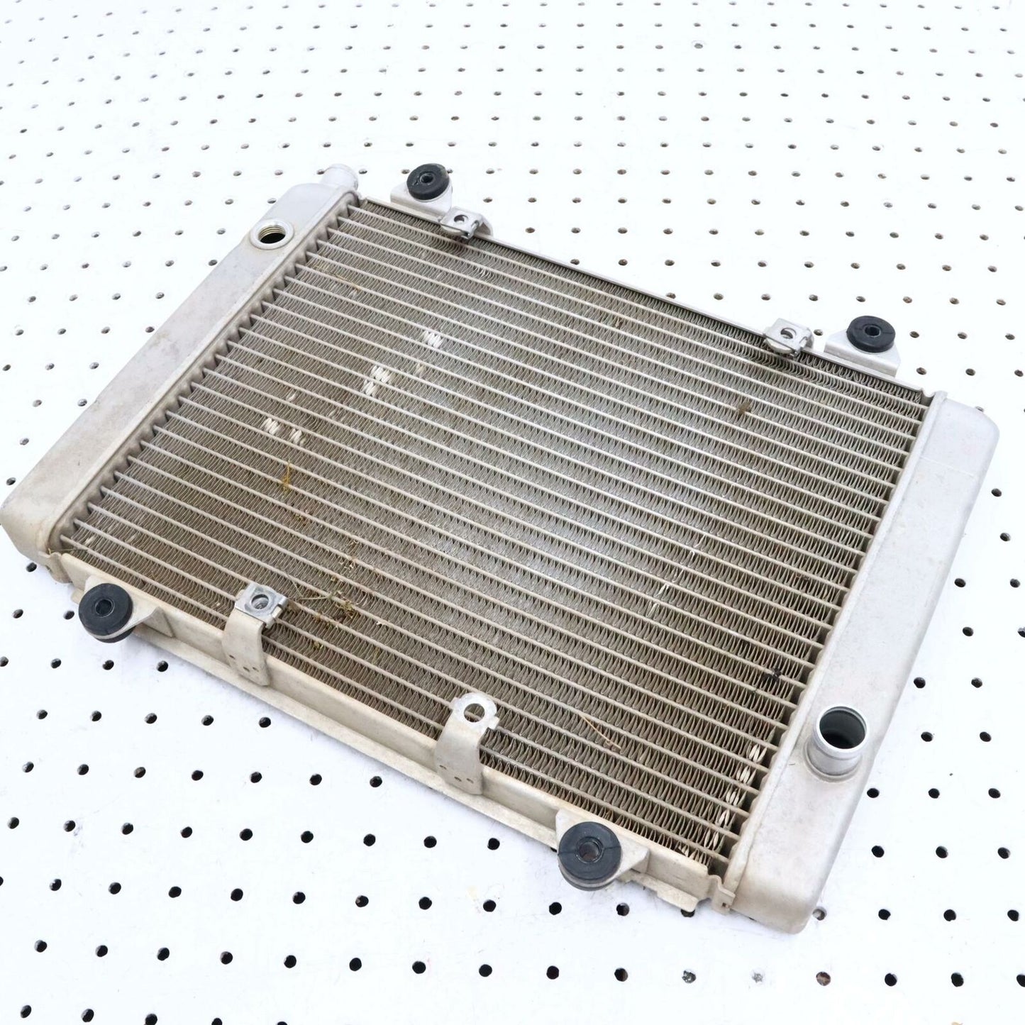 2008 KAWASAKI BRUTE FORCE 650 ENGINE RADIATOR MOTOR COOLER / RADIATOR 39060-001