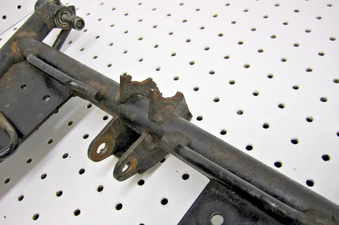 2001 ARCTIC CAT ZR 600 EFI FRONT TORQUE ARM 0704-452