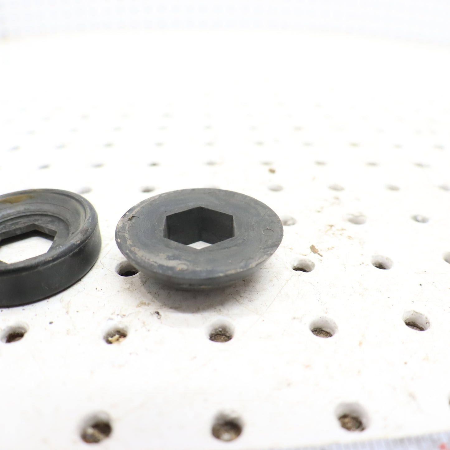2014 Polaris Sportsman 570 STRUT MOUNT BALL PIVOT 5432871 5432872 5810291
