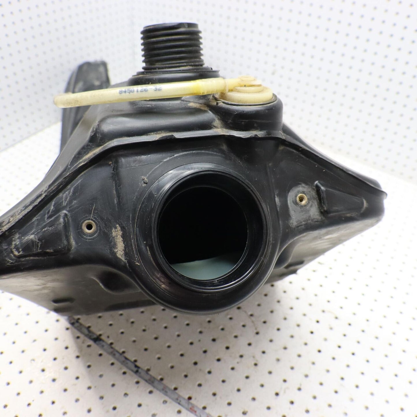 2015 POLARIS SWITCHBACK 800 GAS TANK FUEL TANK 2521341