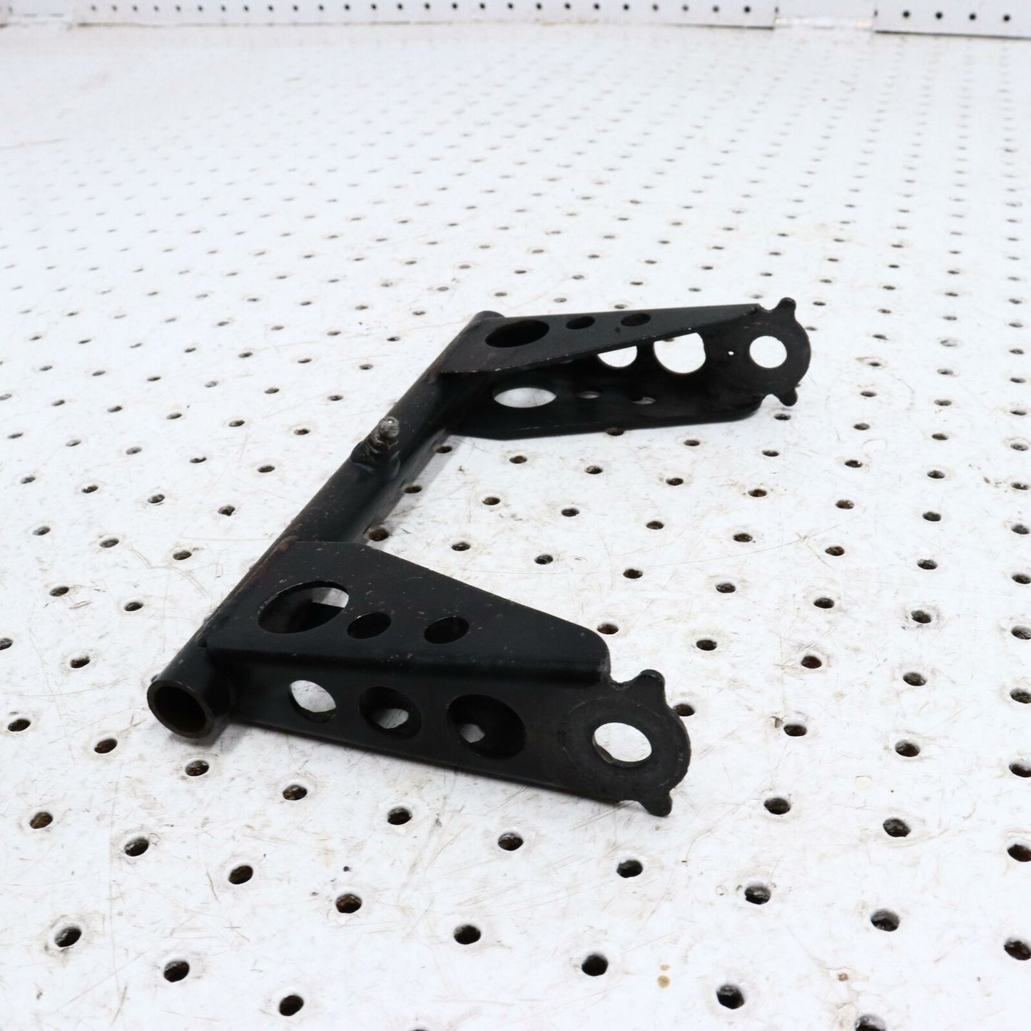 2006 SKI-DOO MXZ 500SS REAR SUSPENSION REAR PIVOT ARM 503191091