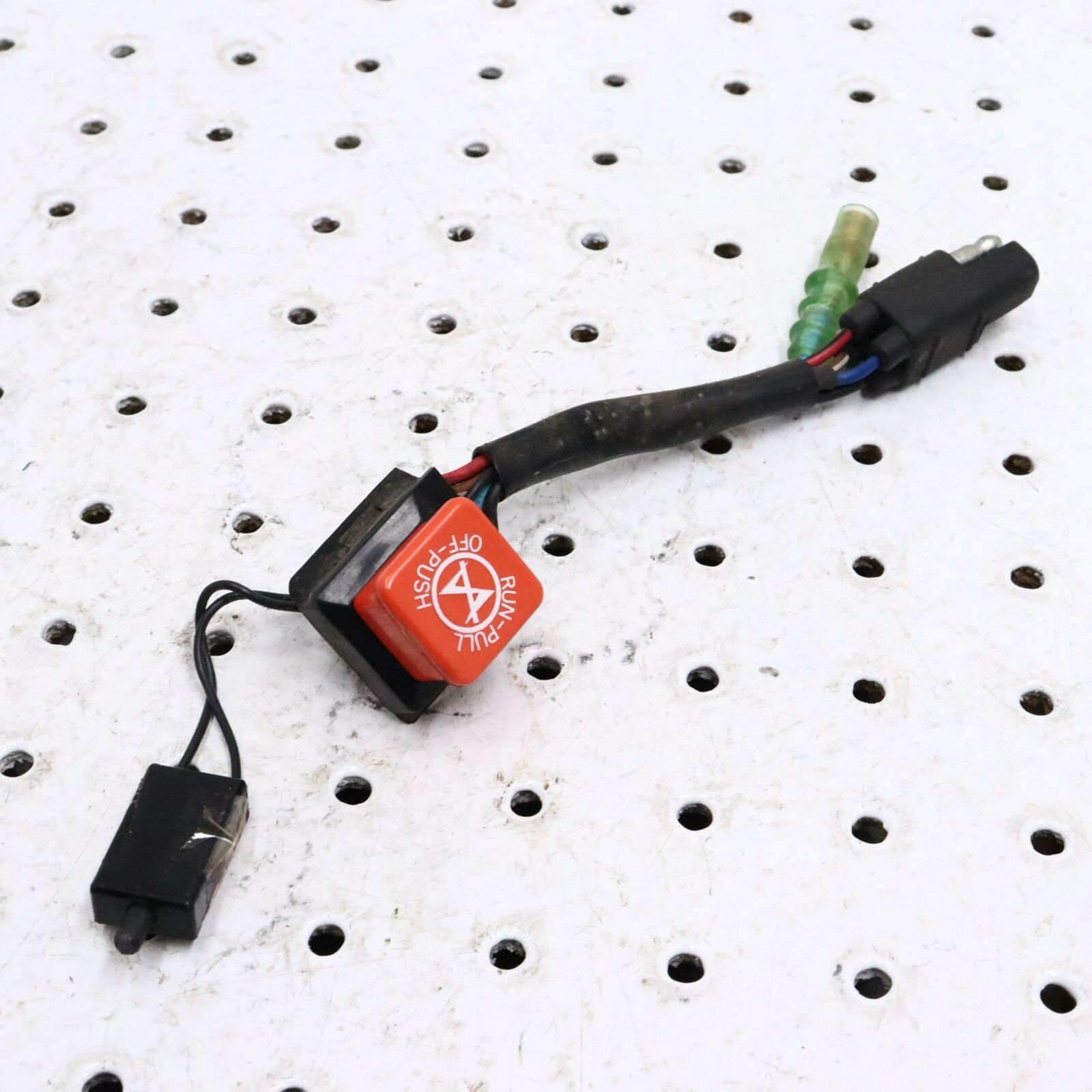 2006 POLARIS SWITCHBACK CUT OFF EMERGENCY BUTTON KILL SWITCH 4011280; 4013379