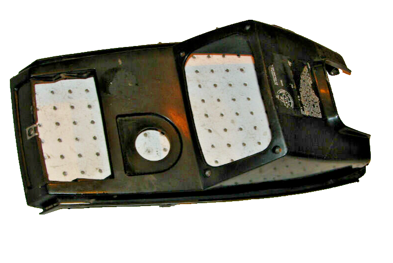 1994 POLARIS SPORTSMAN 400 4X4 FRONT FENDER COVER HEADLIGHT COVER 5431660