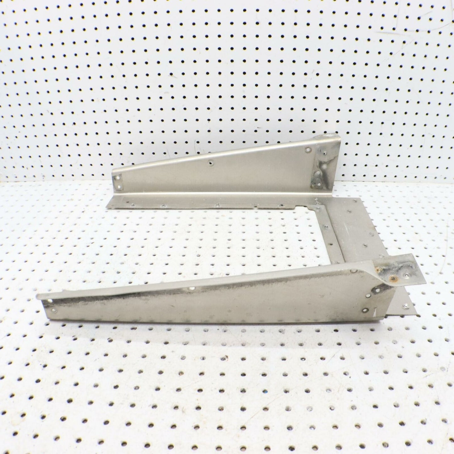 2006 POLARIS RMK 700 TUNNEL REAR FRAME CHASSIS 1015025-309