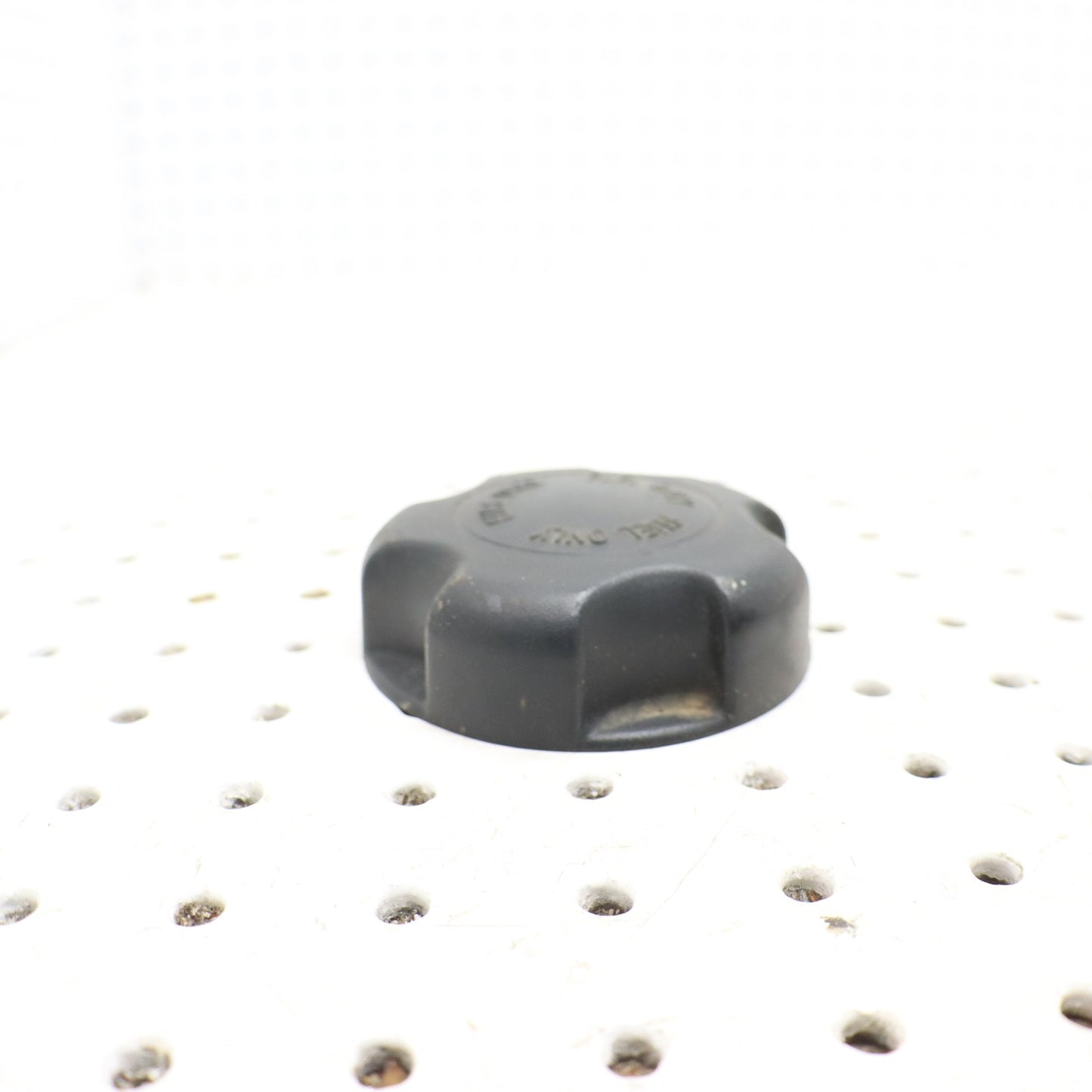 2009 Polaris Sportsman Xp 850 Gas Tank Cap Cover Lid 5433687; 5450389
