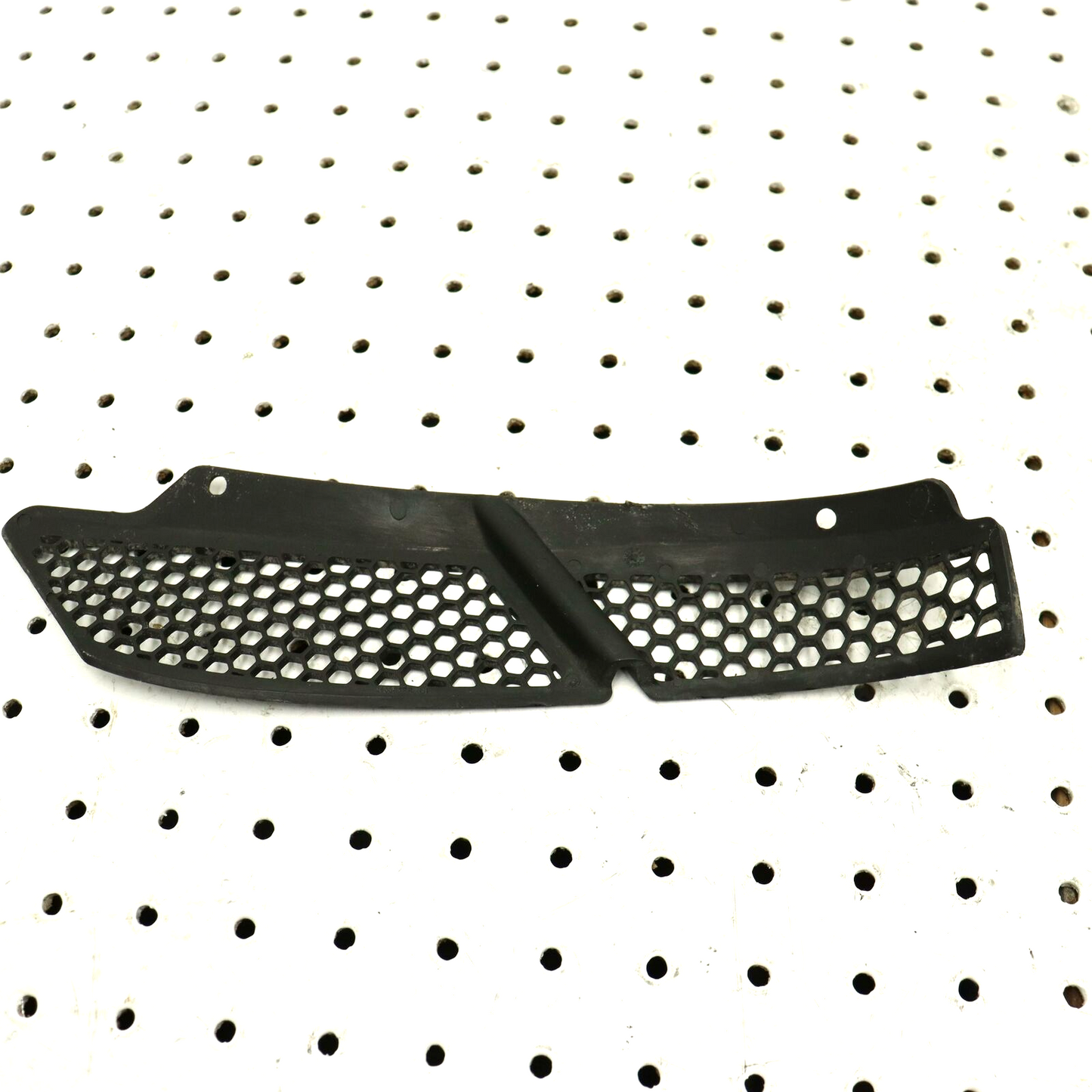 2007 POLARIS RMK 600 HOOD VENT SCREEN 5435849-070