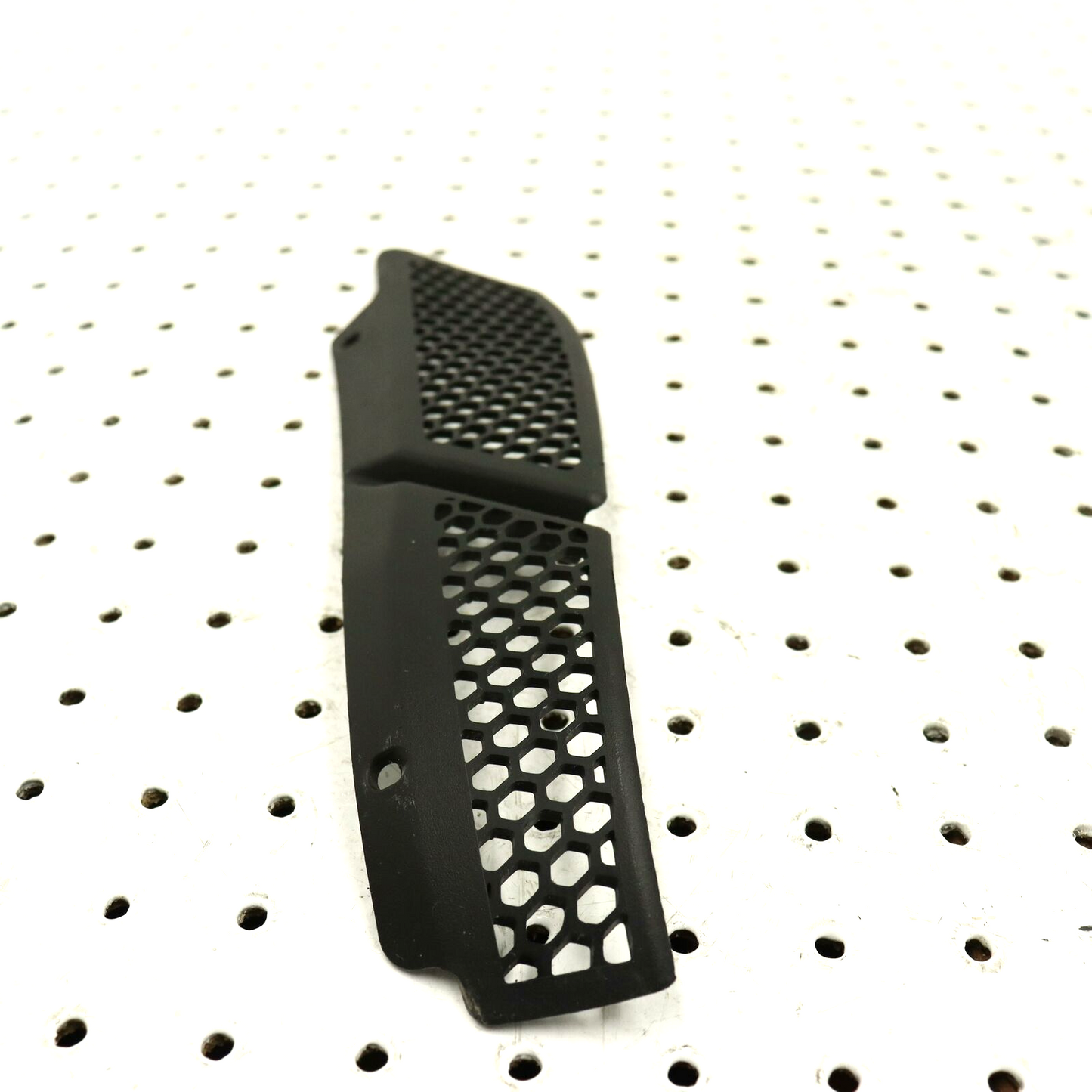 2007 POLARIS RMK 600 HOOD VENT SCREEN 5435849-070