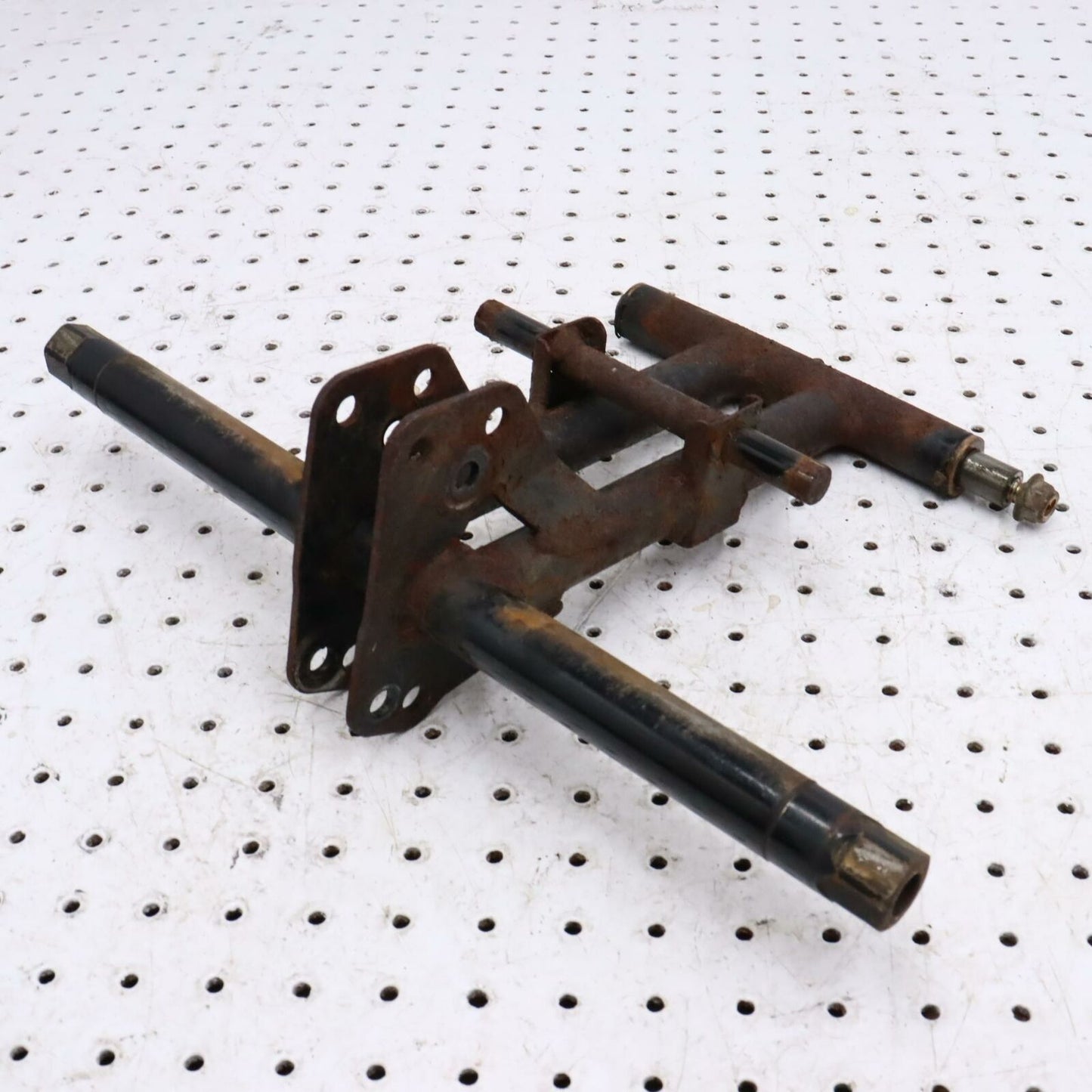 2007 ARCTIC CAT F6 REAR BACK SUSPENSION FRONT TORQUE PIVOT ARM 1704-702