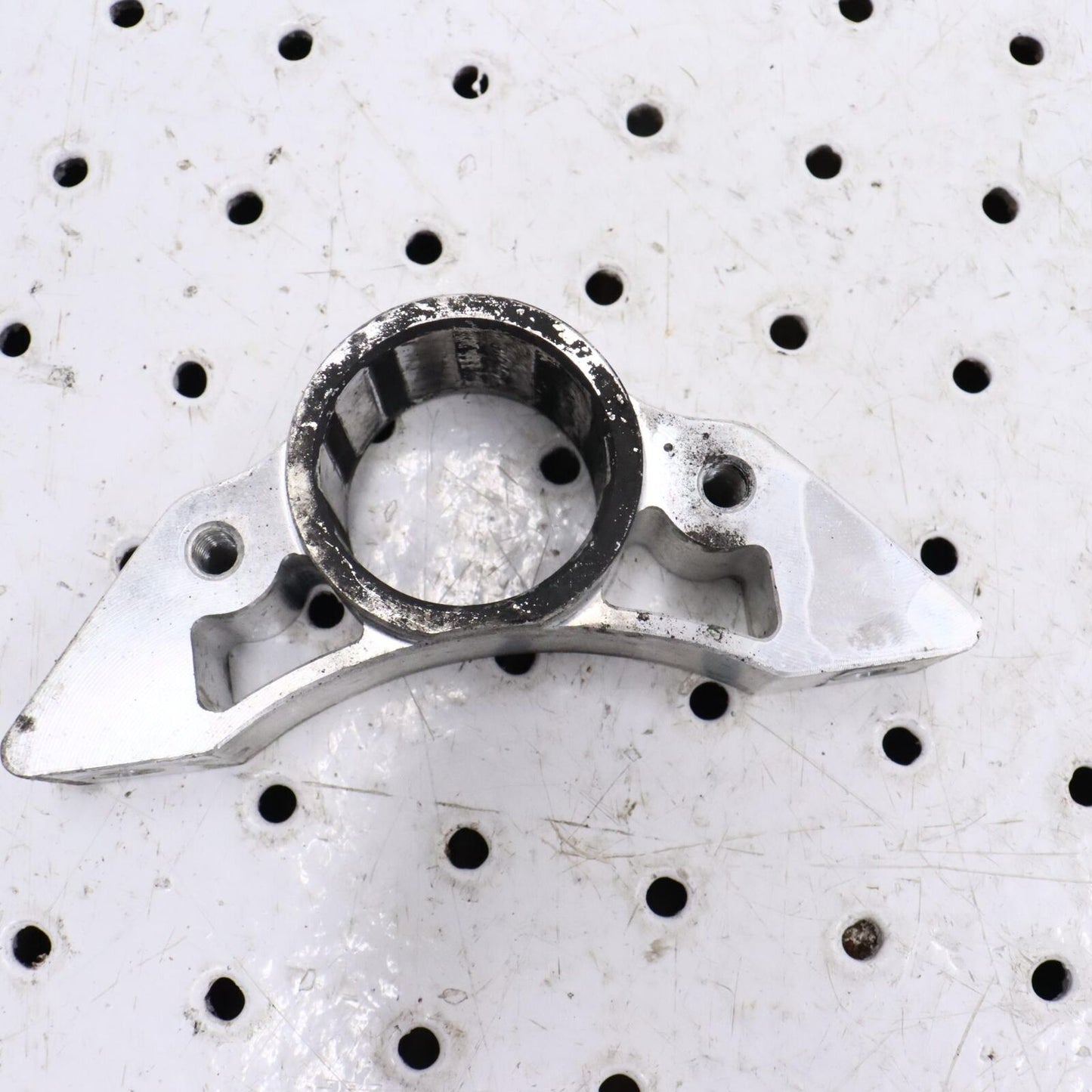 2013 POLARIS PRO RMK 800 ENGINE MOTOR MOUNT BRACKET 5137116