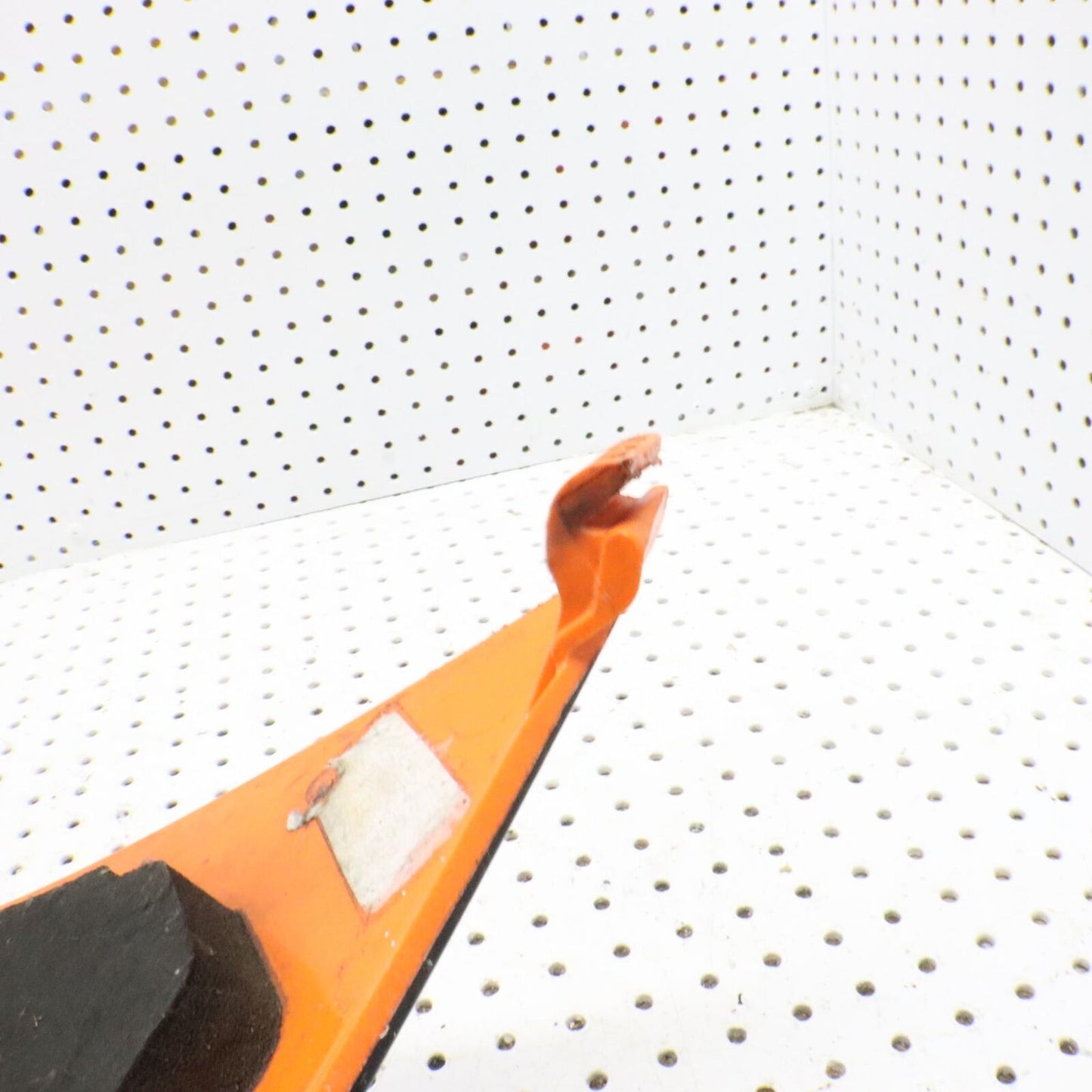 2014 ARCTIC CAT M8000 LEFT SIDE PANEL COVER CRACKED 4718-015; 4718-003