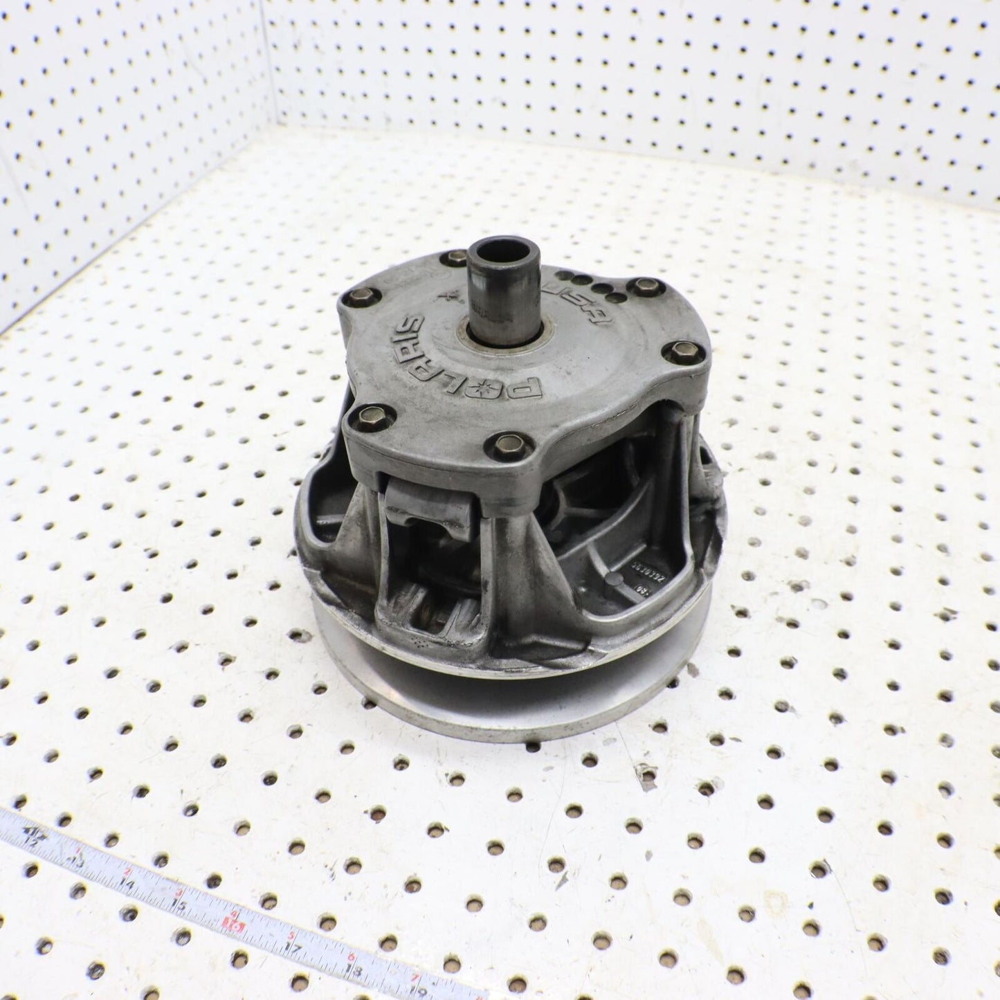 2008 POLARIS SWITCHBACK TURBO PRIMARY DRIVE SHEAVE CLUTCH 1322565 cracked sheave