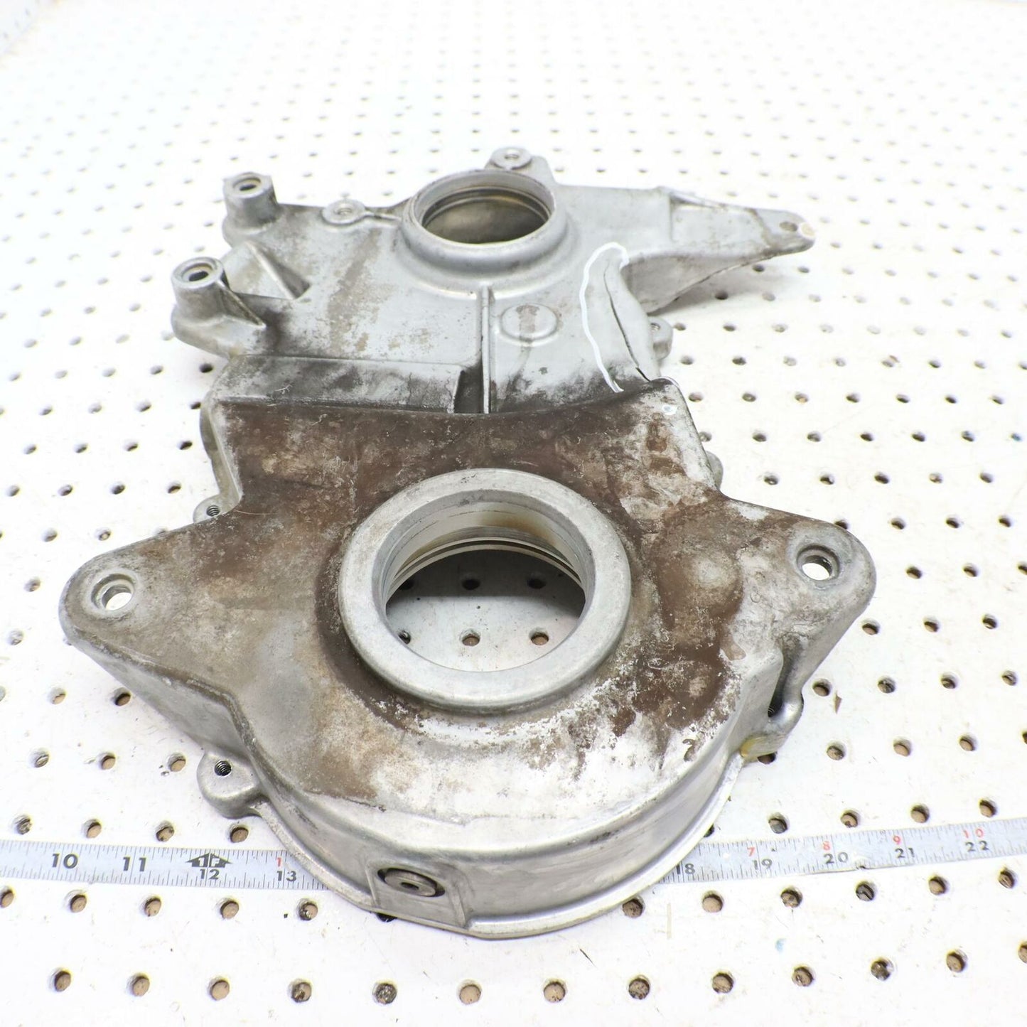 2006 POLARIS SWITCHBACK TRACK CHAIN HOUSING CASE 1332318 CRACKED