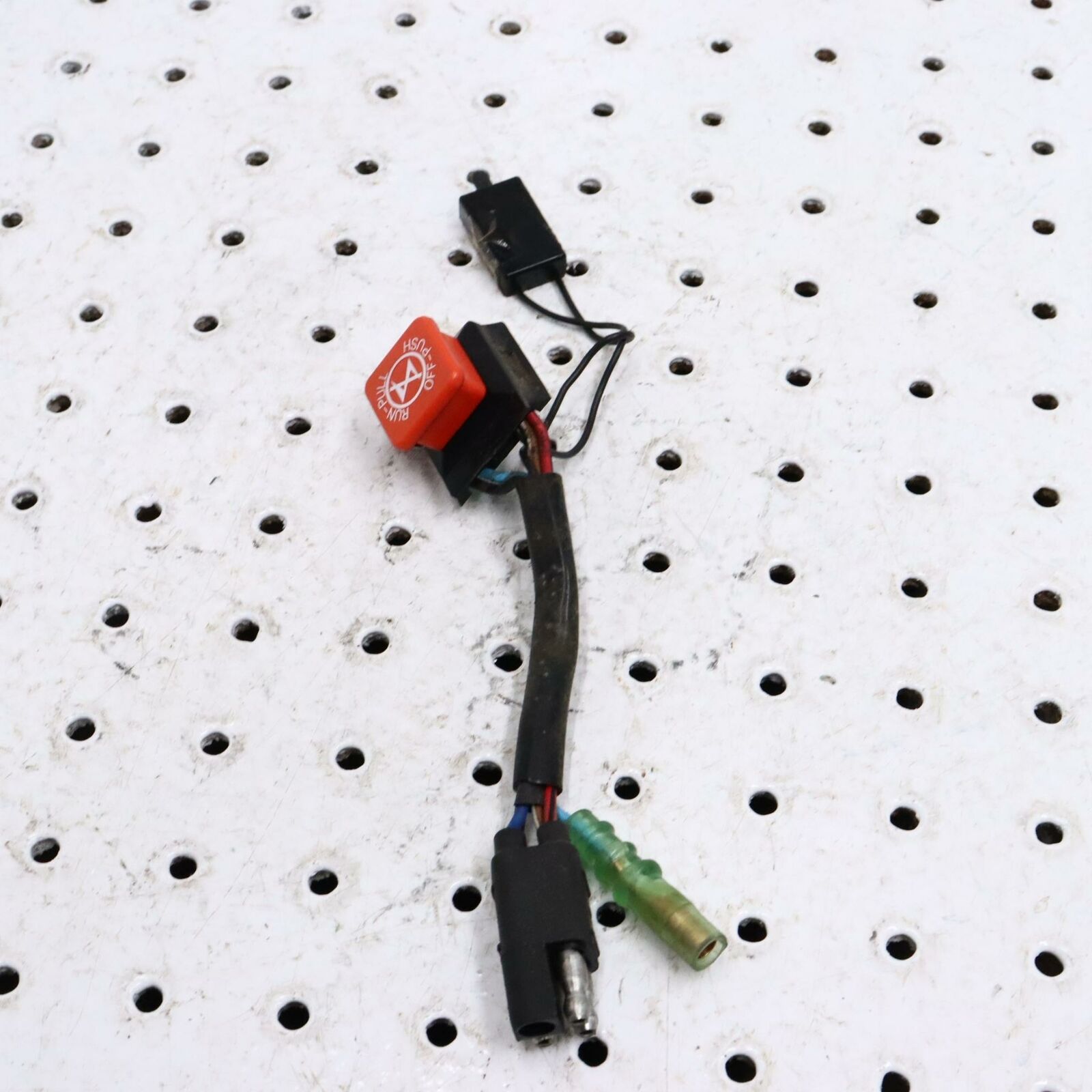 2006 POLARIS SWITCHBACK CUT OFF EMERGENCY BUTTON KILL SWITCH 4011280; 4013379