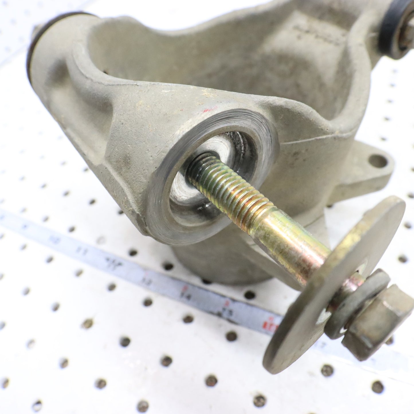 2009 Polaris Sportsman 800 Bearing Carrier Knuckle Rear 5135563 LEFT REAR