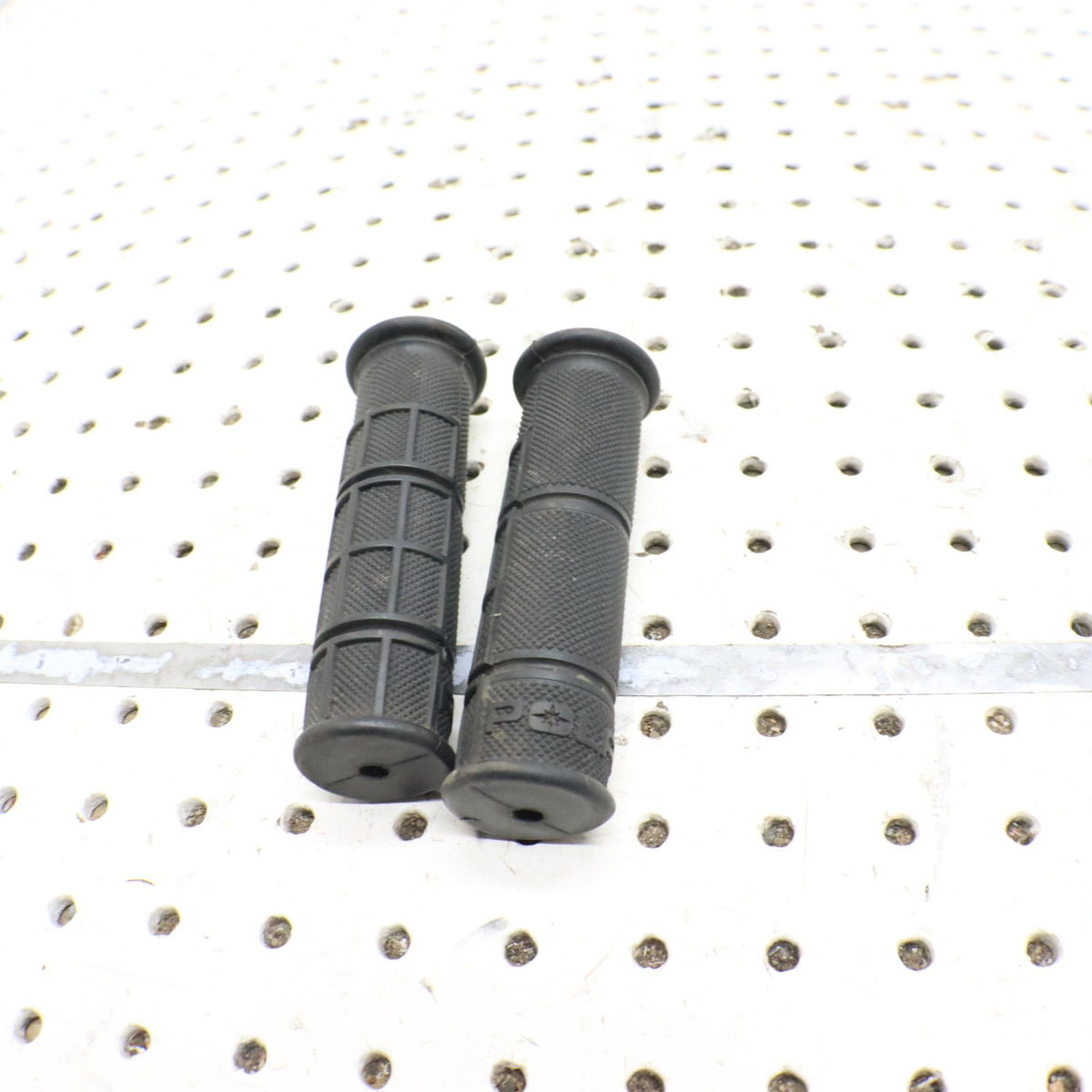 2017 Polaris Sportsman 450 Handlebar Grips 5413578-070