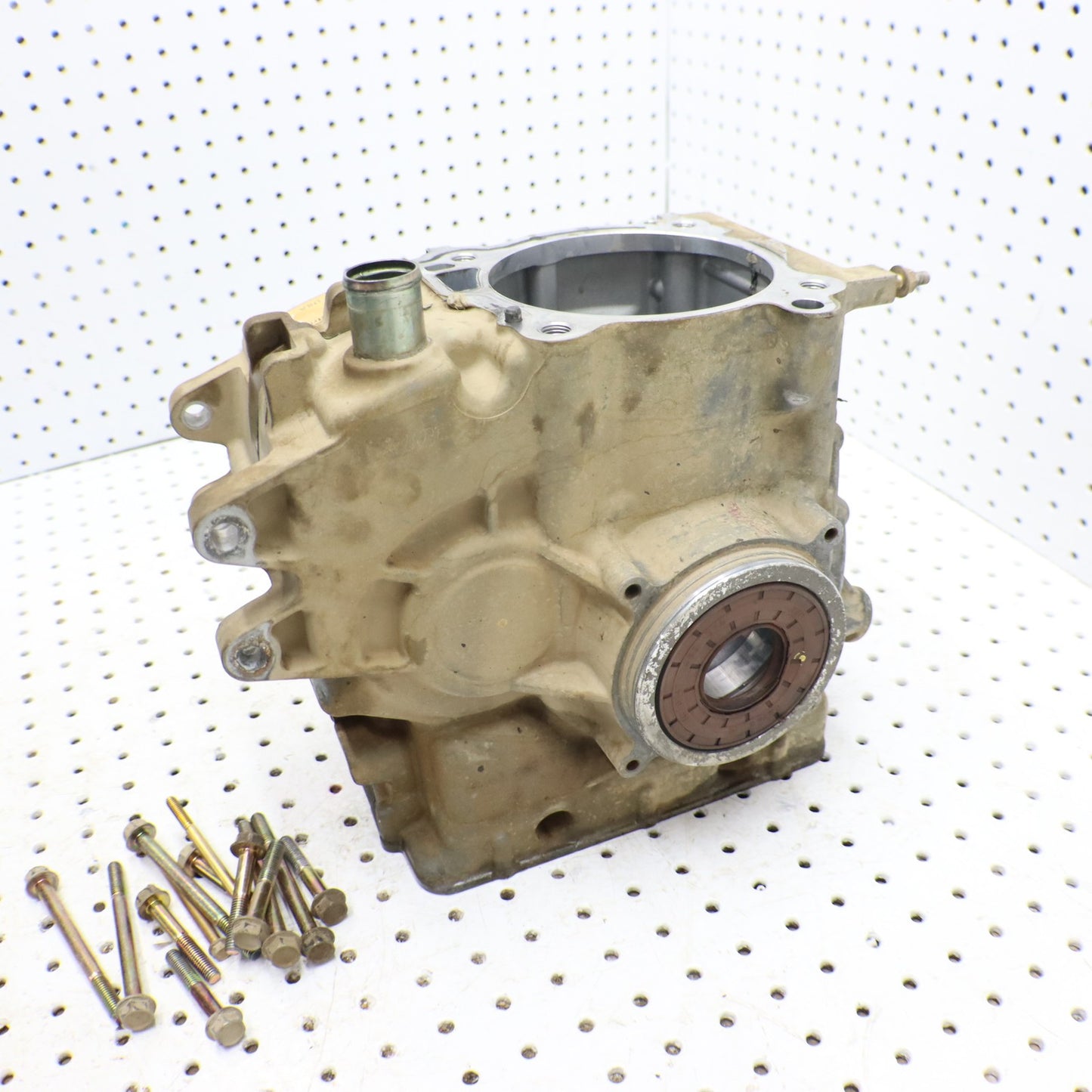 2016 Polaris Sportsman Sp 570 Crankcase Engine Case 2205169; 2206361