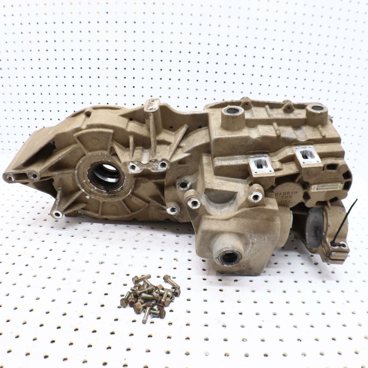 2002 POLARIS SPORTSMAN 500 TRANSMISSION GEARCASE CASE 3233776 3233778 1341360