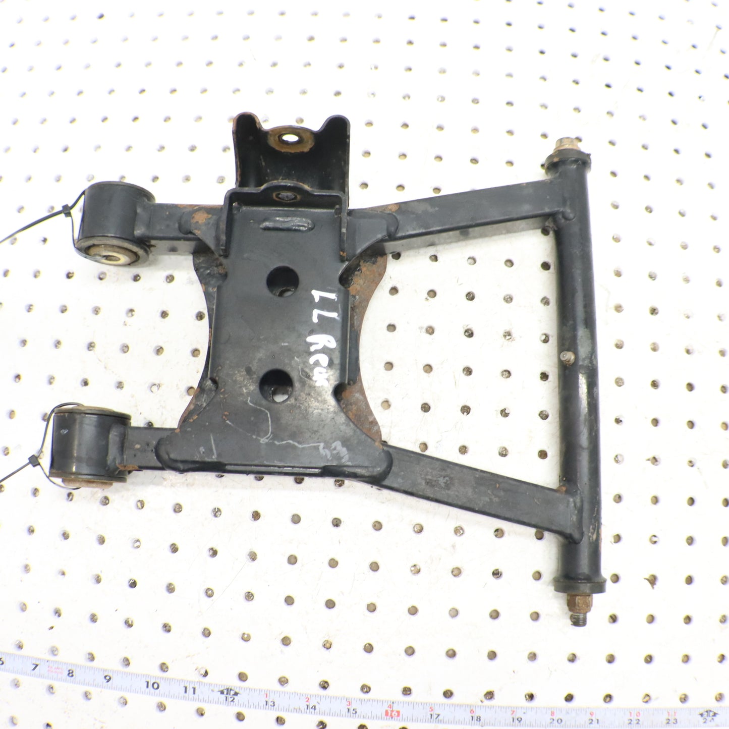 2014 Polaris Sportsman 570 Lower Left Rear Control A Arm 1015888-067