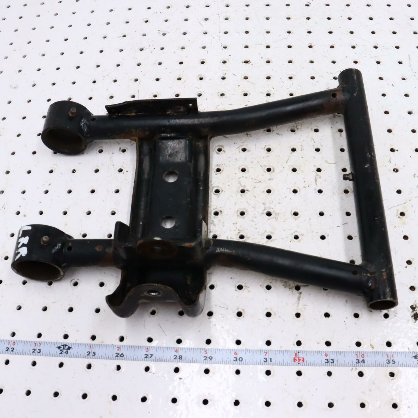 2002 POLARIS SPORTSMAN 500 REAR BACK LOWER RIGHT CONTROL A ARM 1012718-067