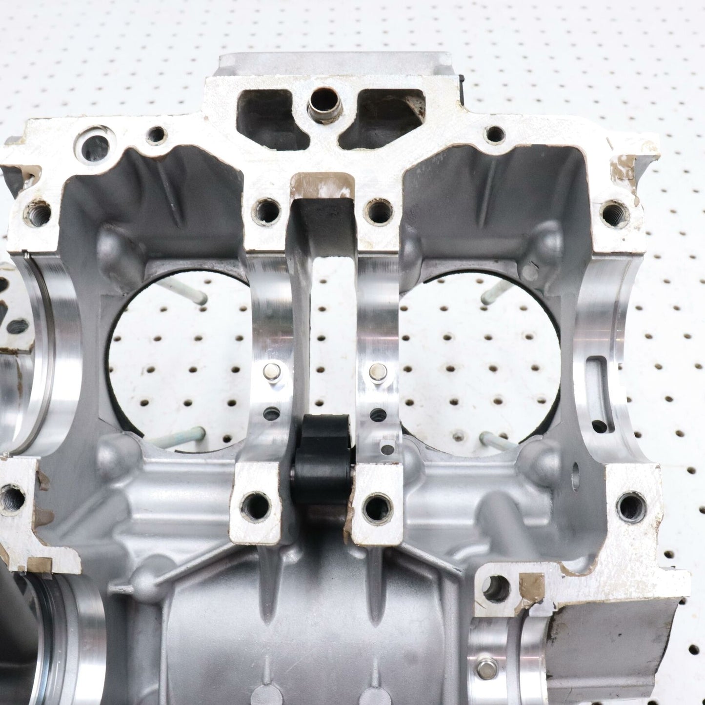 1982 KAWASAKI 305 CSR ENGINE MOTOR CRANKCASE CRANK CASES BLOCK 14001-5093