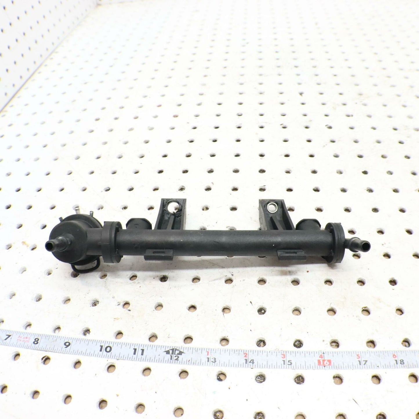 2006 POLARIS SWITCHBACK FUEL INJECTOR RAIL PRESSURE REGULATOR 0452969