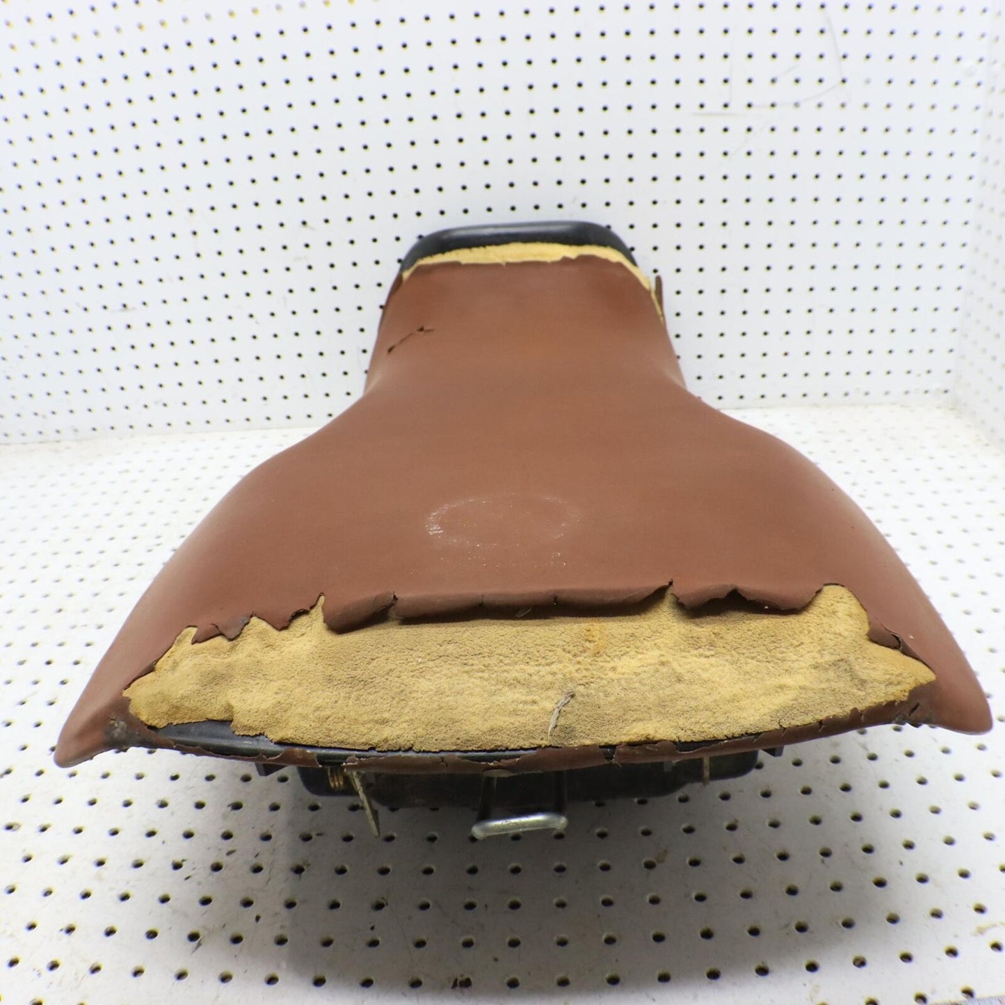 1998 POLARIS XPLORER 400L SEAT SADDLE 2682360-218 2683222-070 2681747-218
