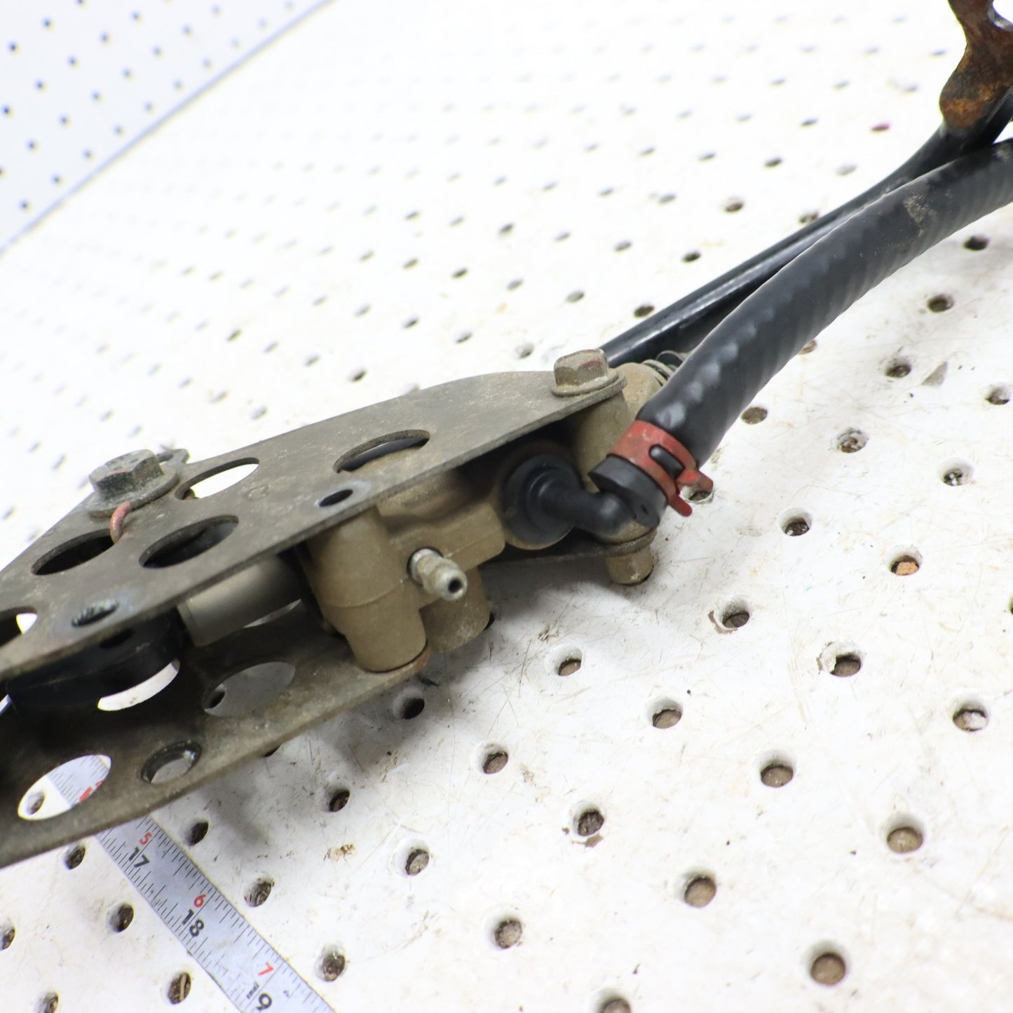 2009 Polaris Sportsman Xp 850 Foot Brake Pedal & Master Cylinder 1911347 1913903