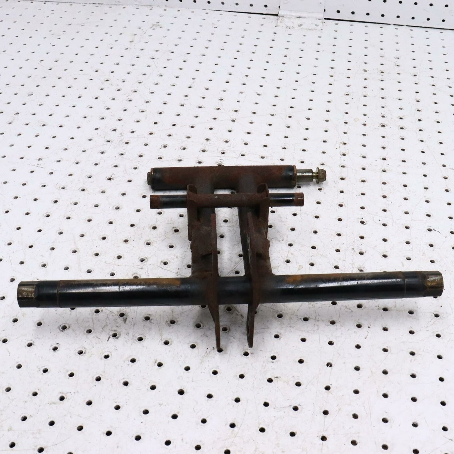 2007 ARCTIC CAT F6 REAR BACK SUSPENSION FRONT TORQUE PIVOT ARM 1704-702