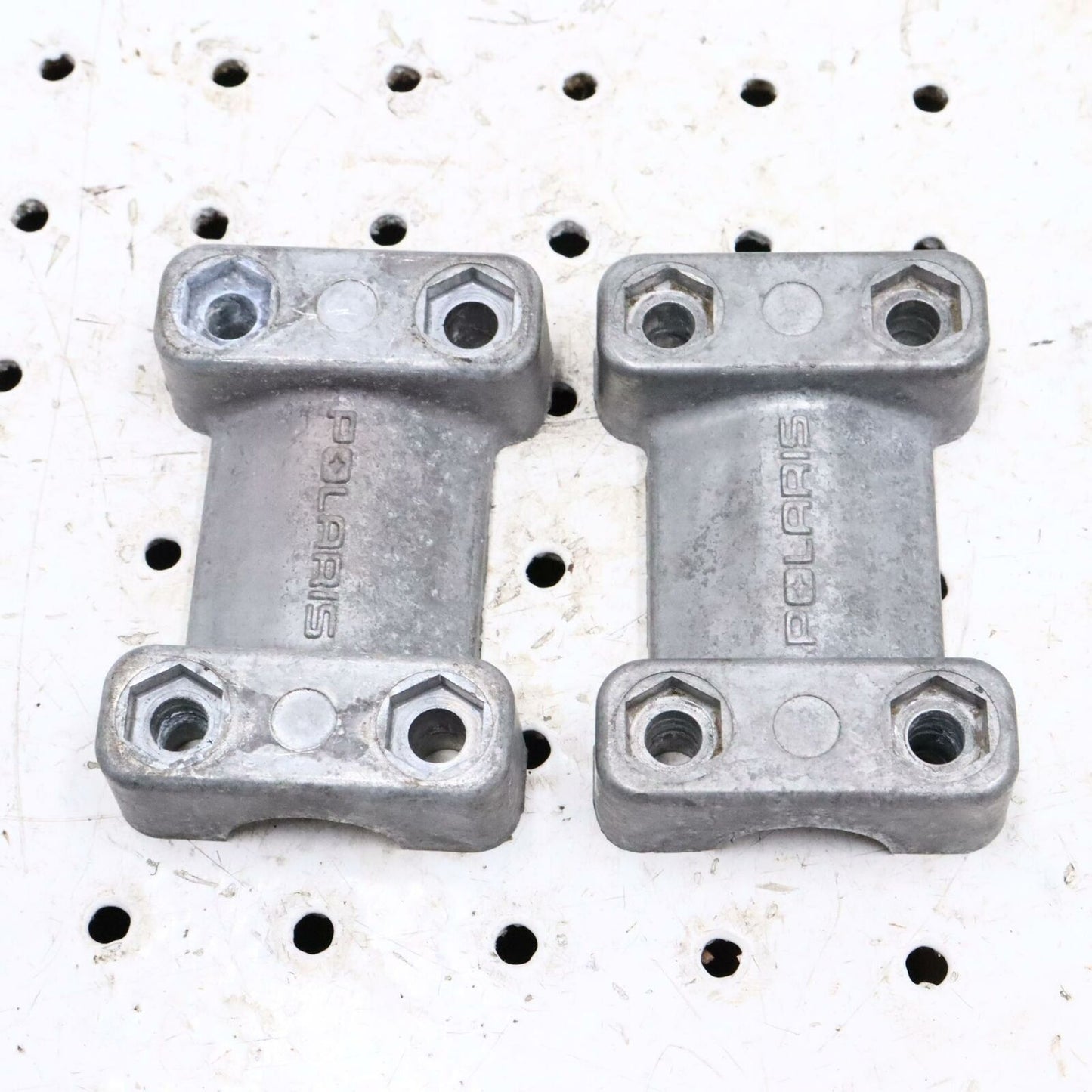 2007 POLARIS SWITCHBACK 600 HANDLEBAR CLAMP 5630187-067