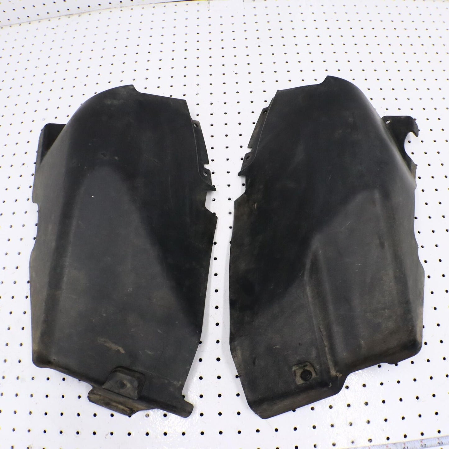 2014 POLARIS SPORTSMAN 850 MUD GUARDS LH AND RH 5437062-070; 5437063-070