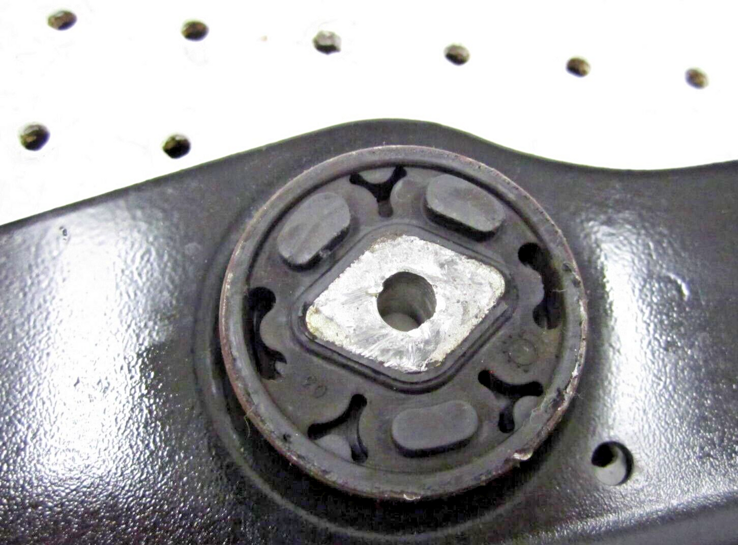 2004 ARCTIC CAT SABERCAT 600 LX SIDE BRACE RIGHT 2706-682