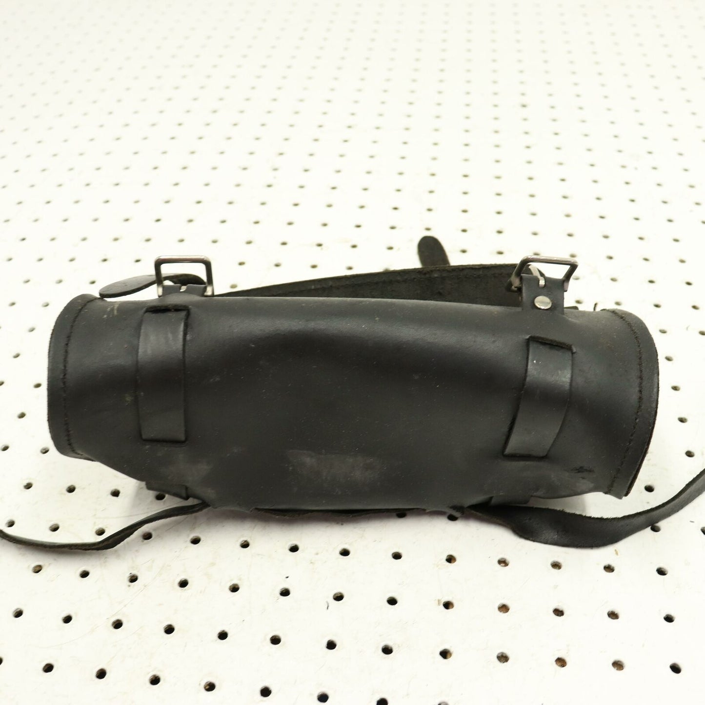 2003 SUZUKI SAVAGE 650 FRONT STORAGE LUGGAGE COMPARTMENT BAG LEATHER