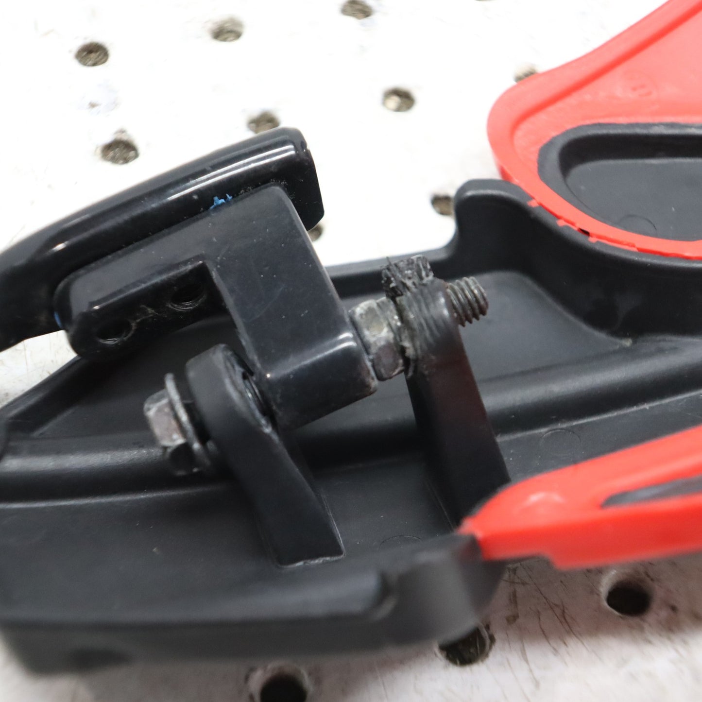 2016 Polaris Rush 800 Hand Guards 2876845 red