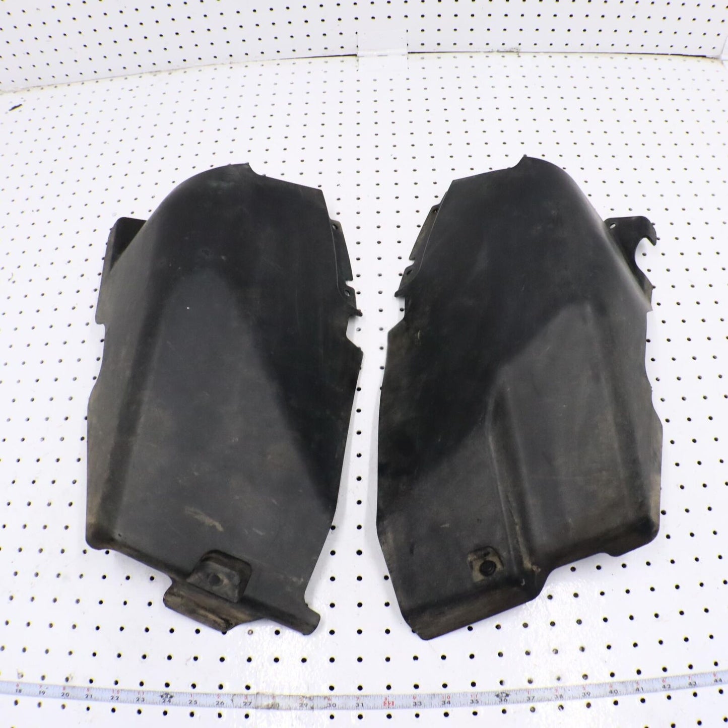2014 POLARIS SPORTSMAN 850 MUD GUARDS LH AND RH 5437062-070; 5437063-070