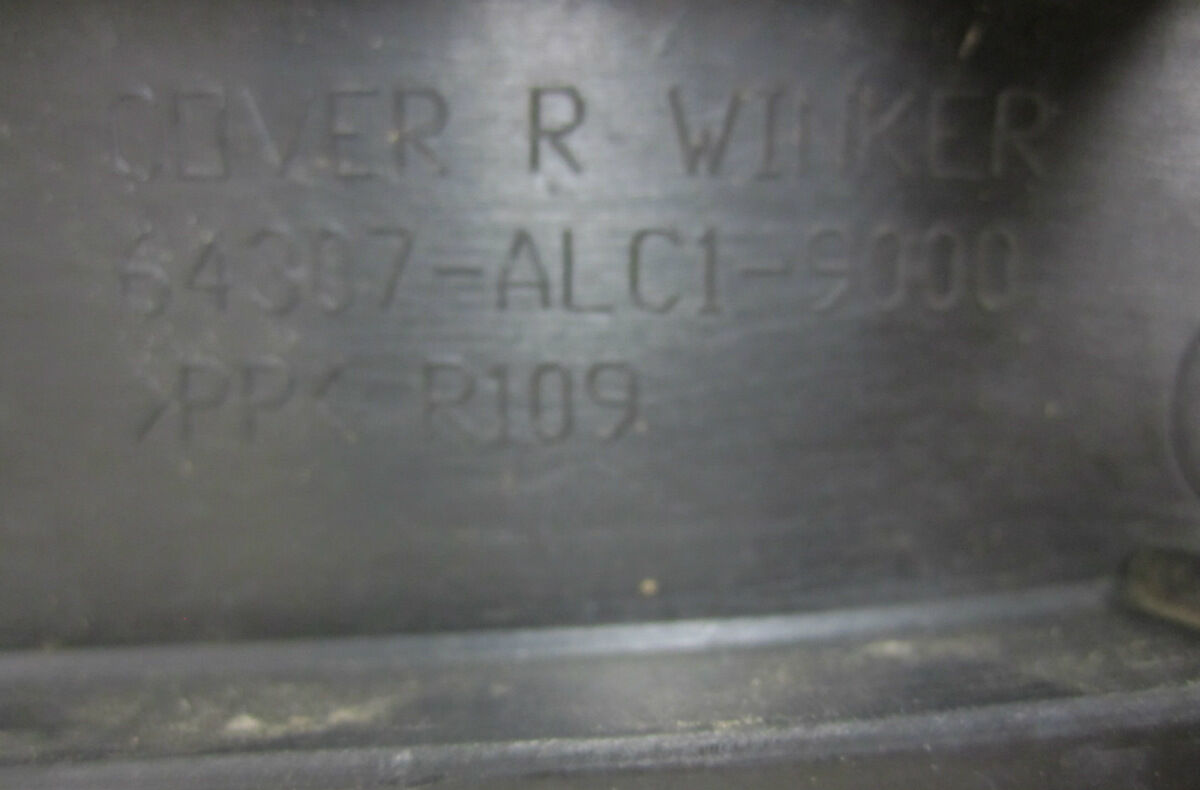 2014 KYMCO MXU 700i LE 4X4 WINKER COVER RIGHT 64307 64307-ALC1-9000
