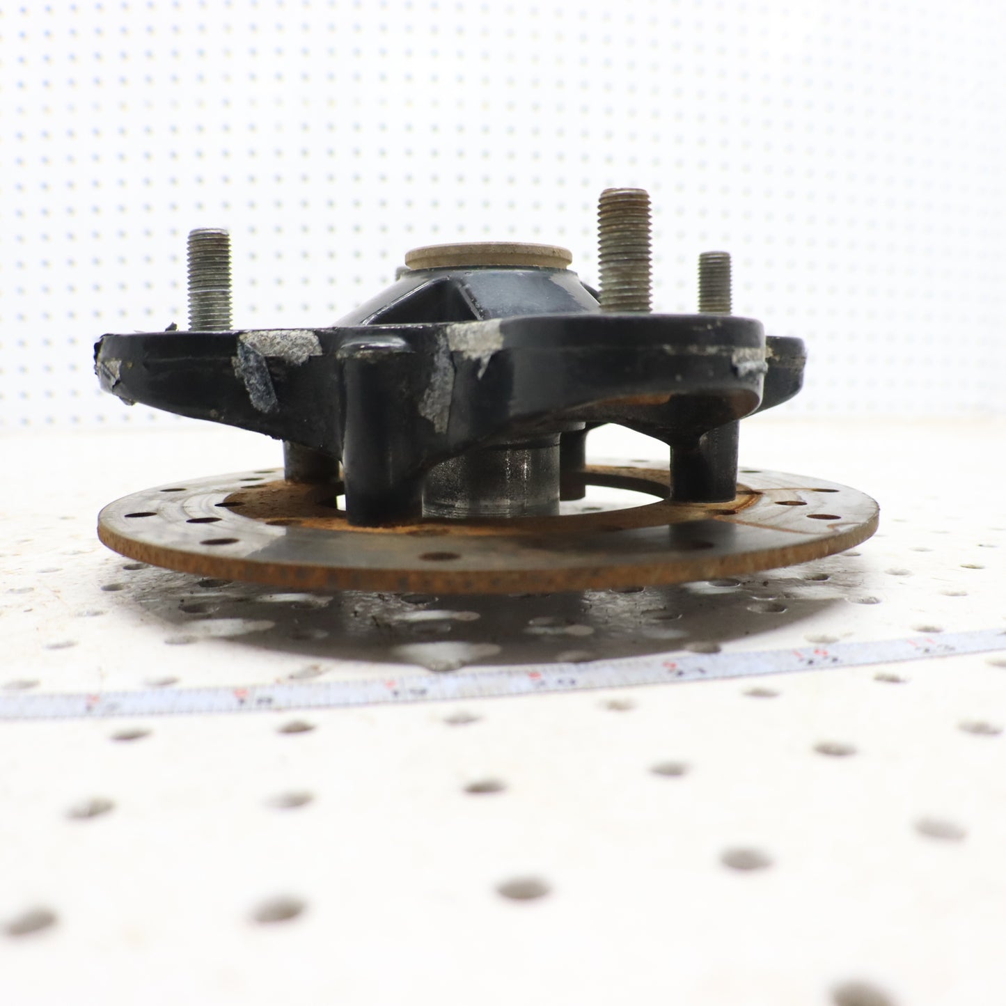 2013 Polaris Ranger Xp 900 Wheel Hub REAR 5137431-067 ; 5142964-067