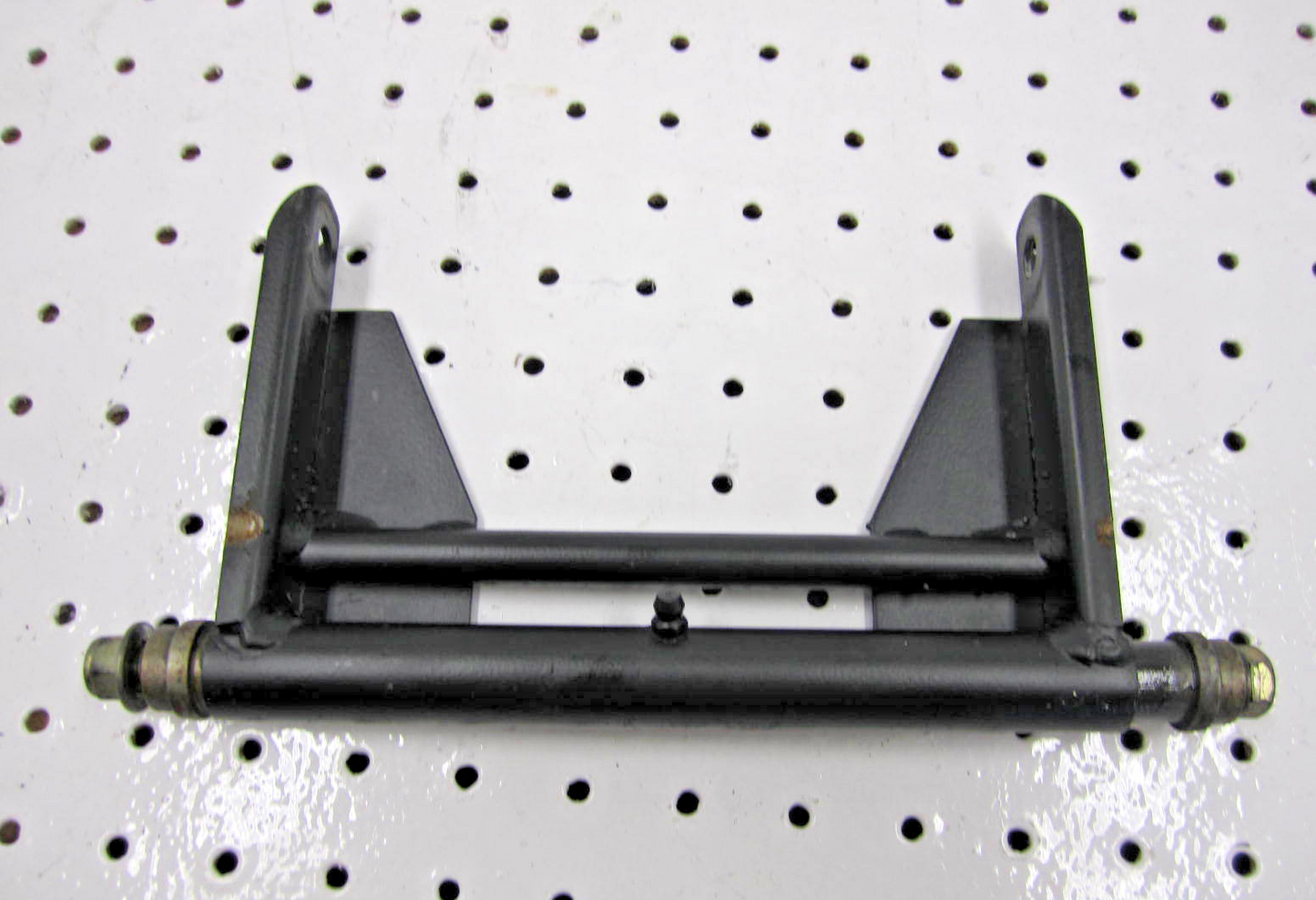 2010 ARCTIC CAT M8 153 REAR PIVOT ARM 1704-605