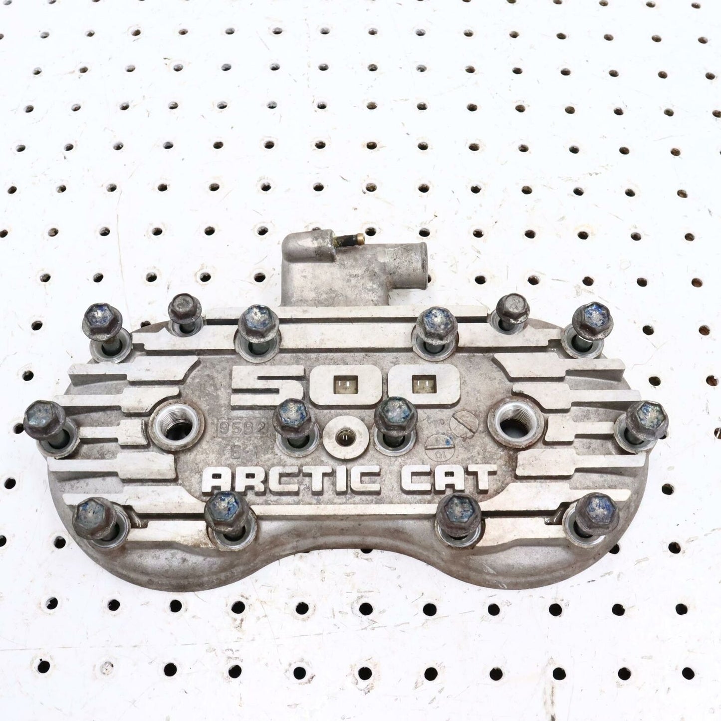 2013 ARCTIC CAT F5 ENGINE MOTOR CYLINDER HEAD TOP COVER DOME 3007-611