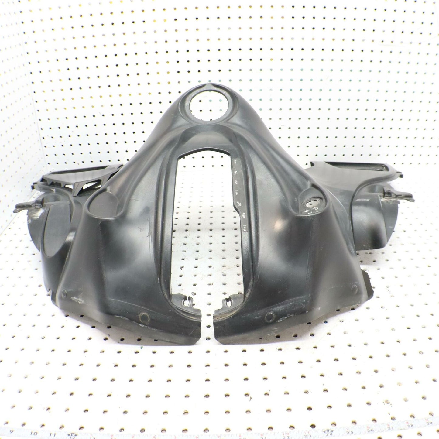 2006 POLARIS SWITCHBACK CONSOLE GAS TANK COVER VENT PANEL 2633156-070