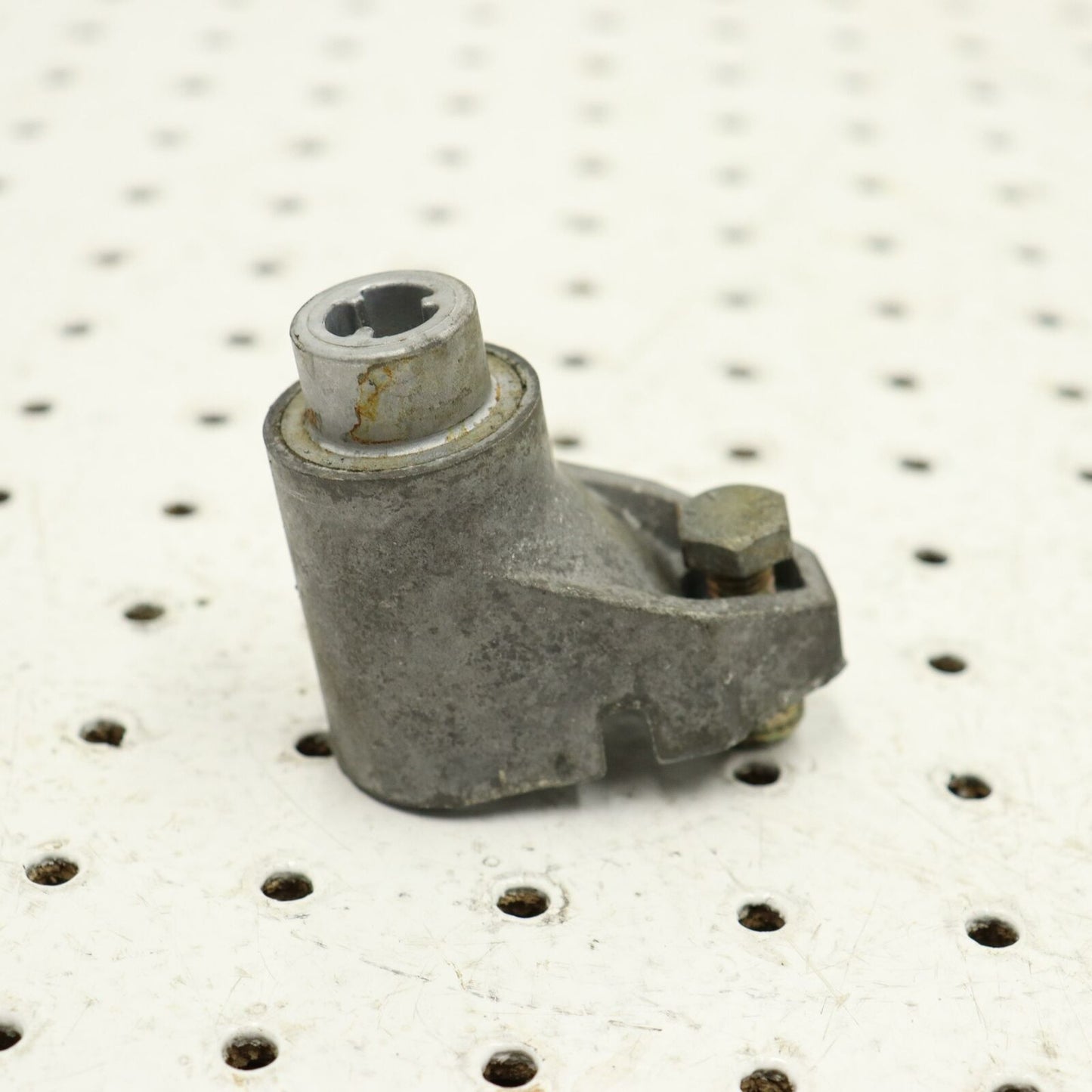 2007 POLARIS RMK 600 IDLER WHEEL MOUNT 5631446