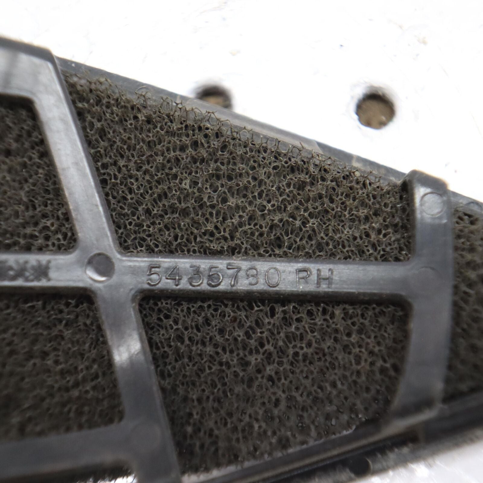 2006 POLARIS FUSION 700 AIR INTAKE FILTER CARTRIDGE, RH 5435780