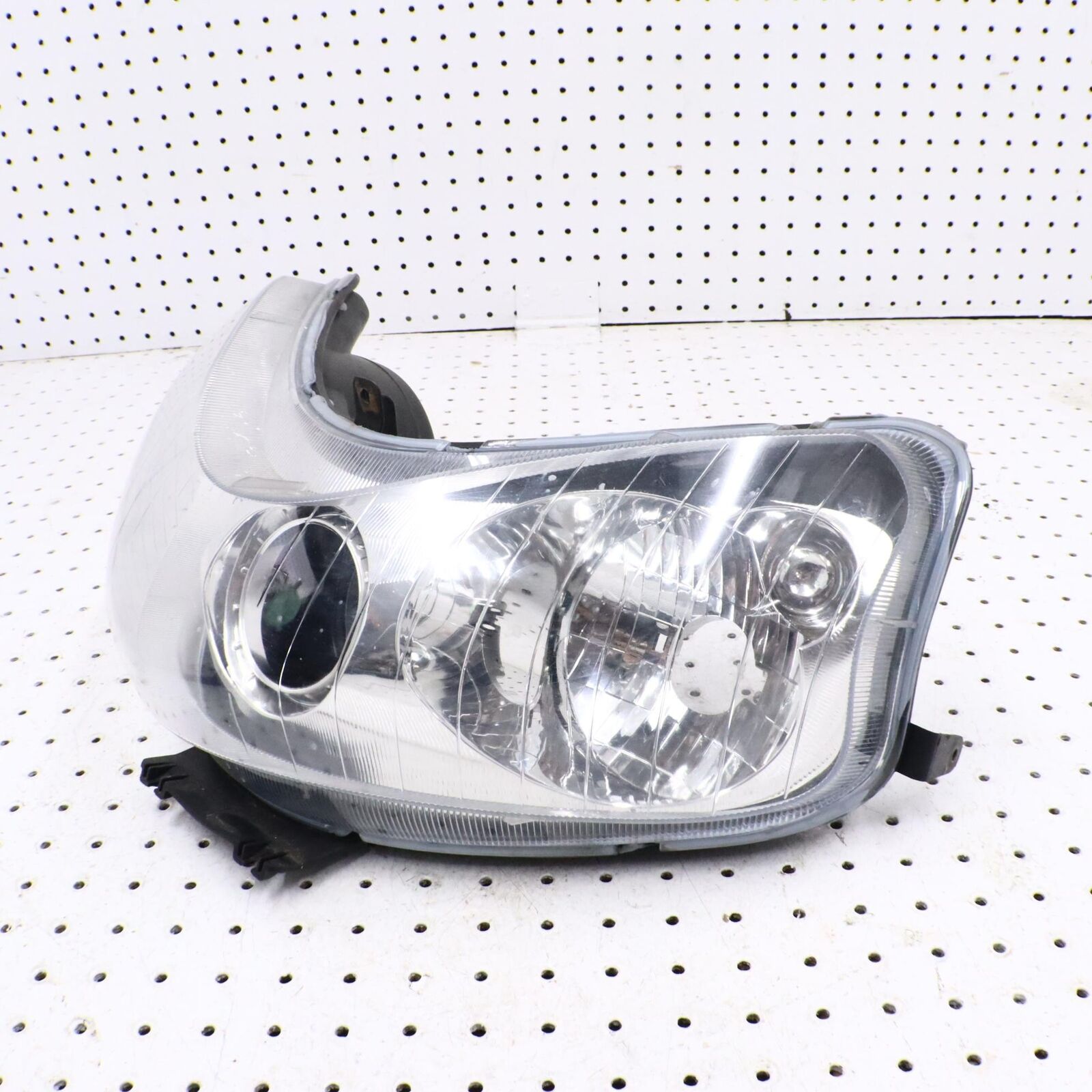 2008 POLARIS SWITCHBACK TURBO FRONT HEAD LIGHT LAMP HEADLIGHT 2410397