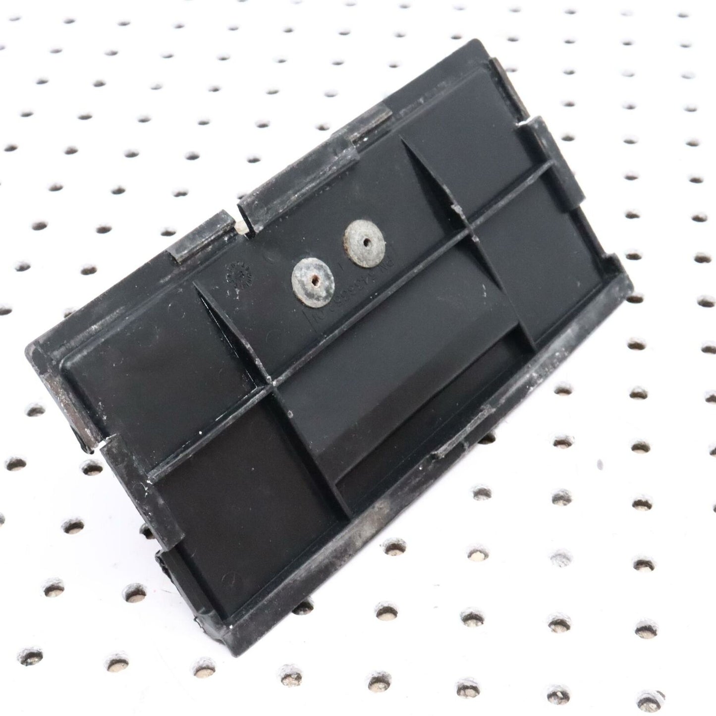 2006 POLARIS CLASSIC 700 AIR DAM COVER / BELT HOLDER 5436352