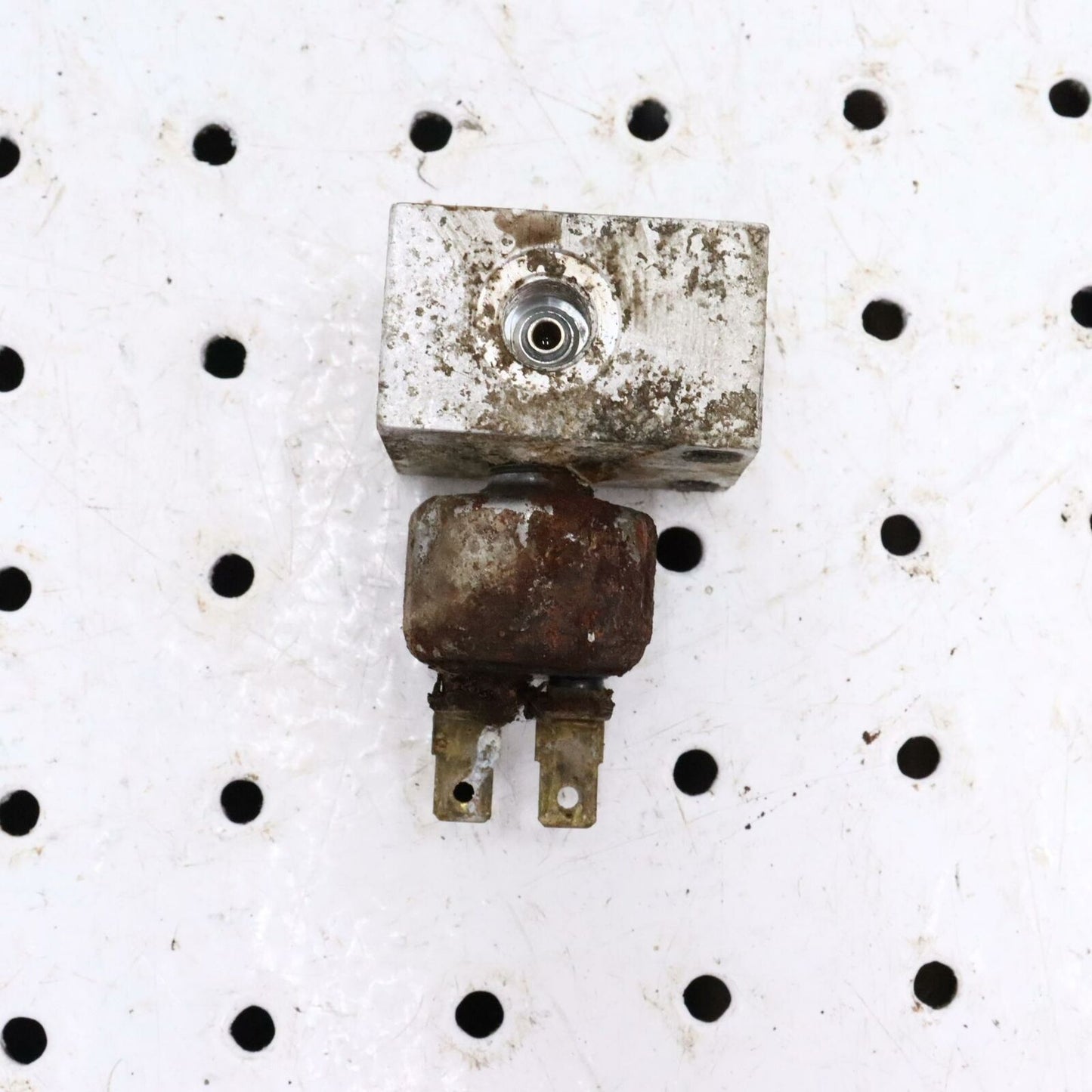 2001 POLARIS SPORTSMAN 400 REAR BACK BRAKE SENSOR 7052292