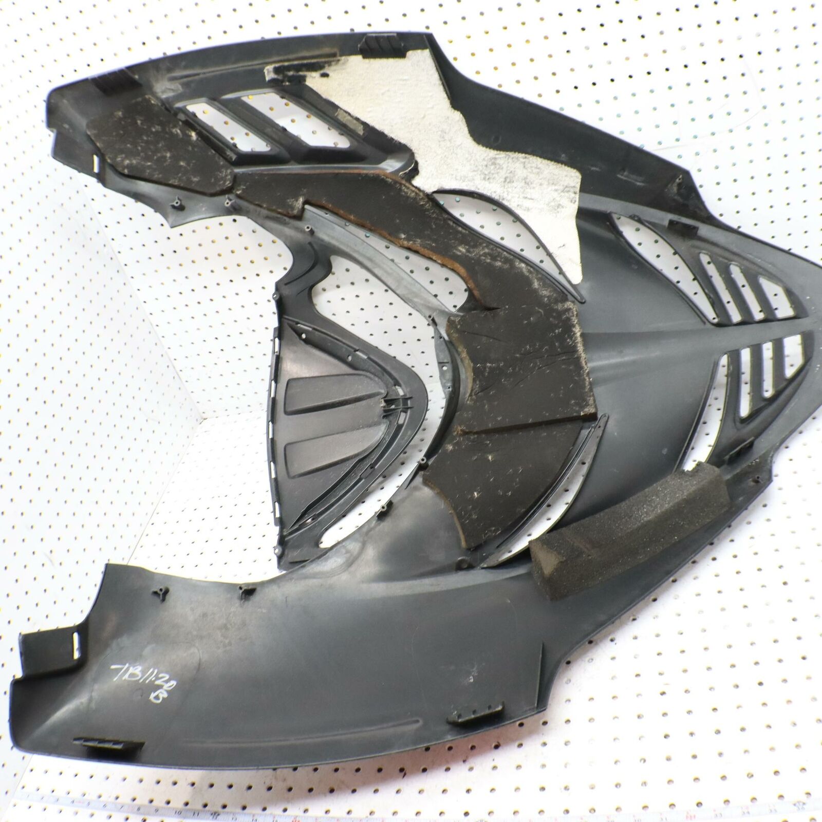2006 POLARIS SWITCHBACK HOOD SHROUD FST