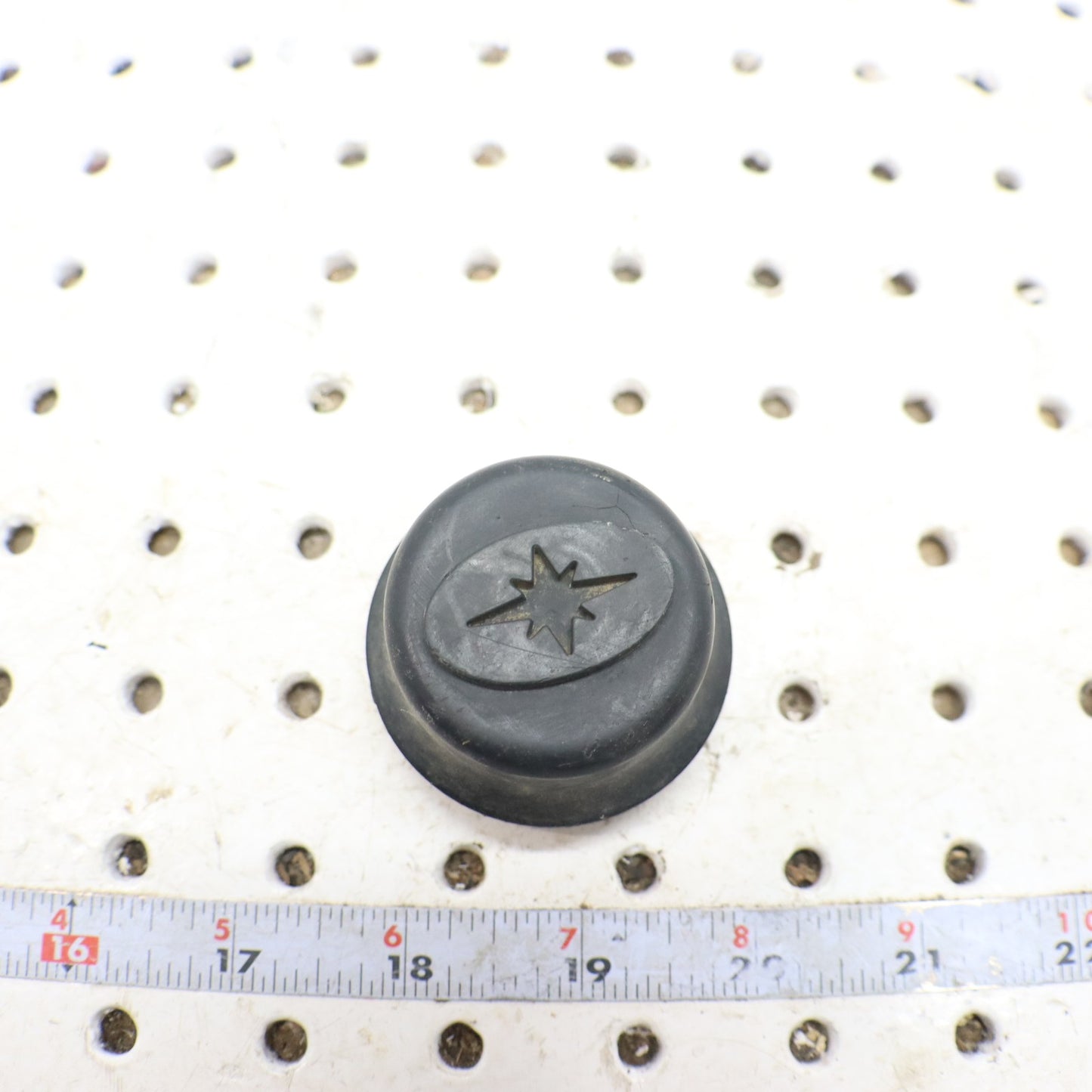 2009 Polaris Sportsman Xp 850 Wheel Hub Cap Cover 5413792; 5413473
