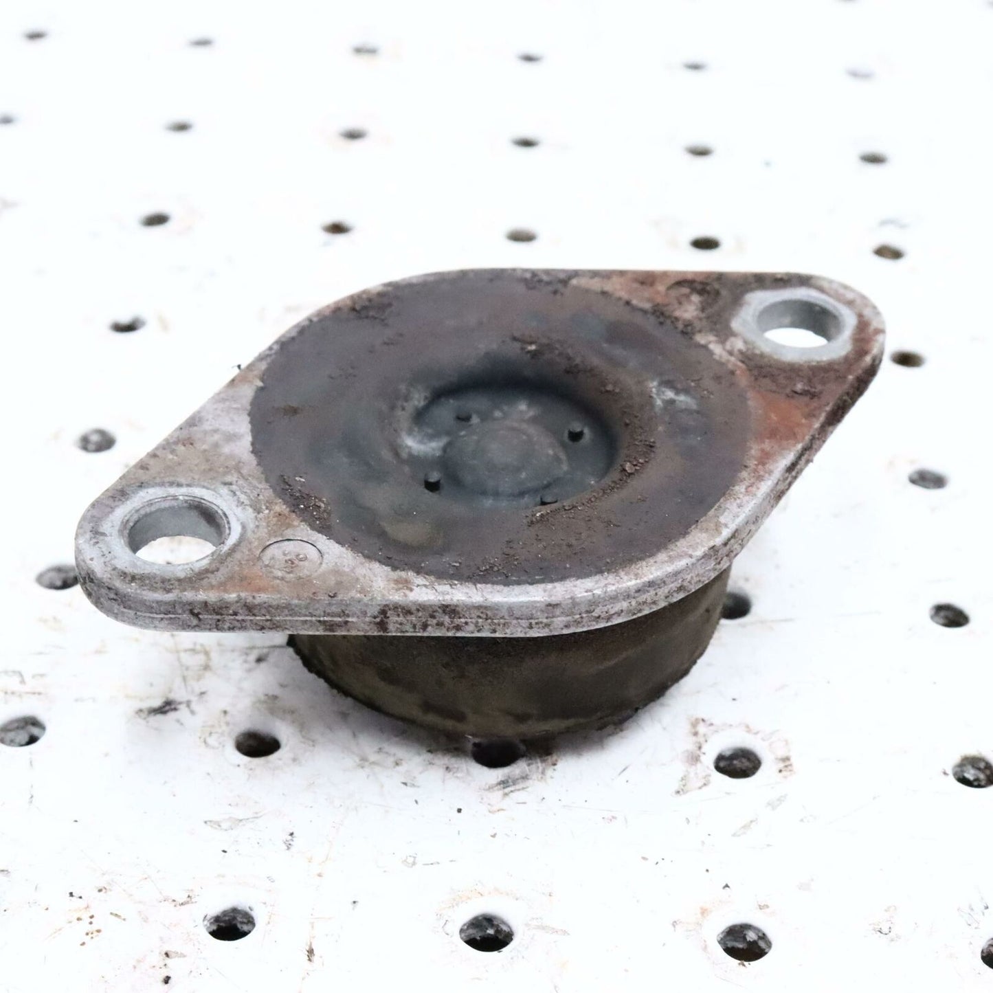 2013 ARCTIC CAT F5 ENGINE MOTOR MOUNT 0608-496