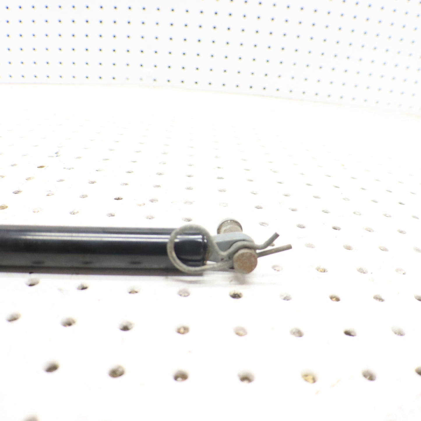 2013 Polaris Ranger Xp 900 Box Gas Strut Dump Strut 7044143; 7045663; 7043967