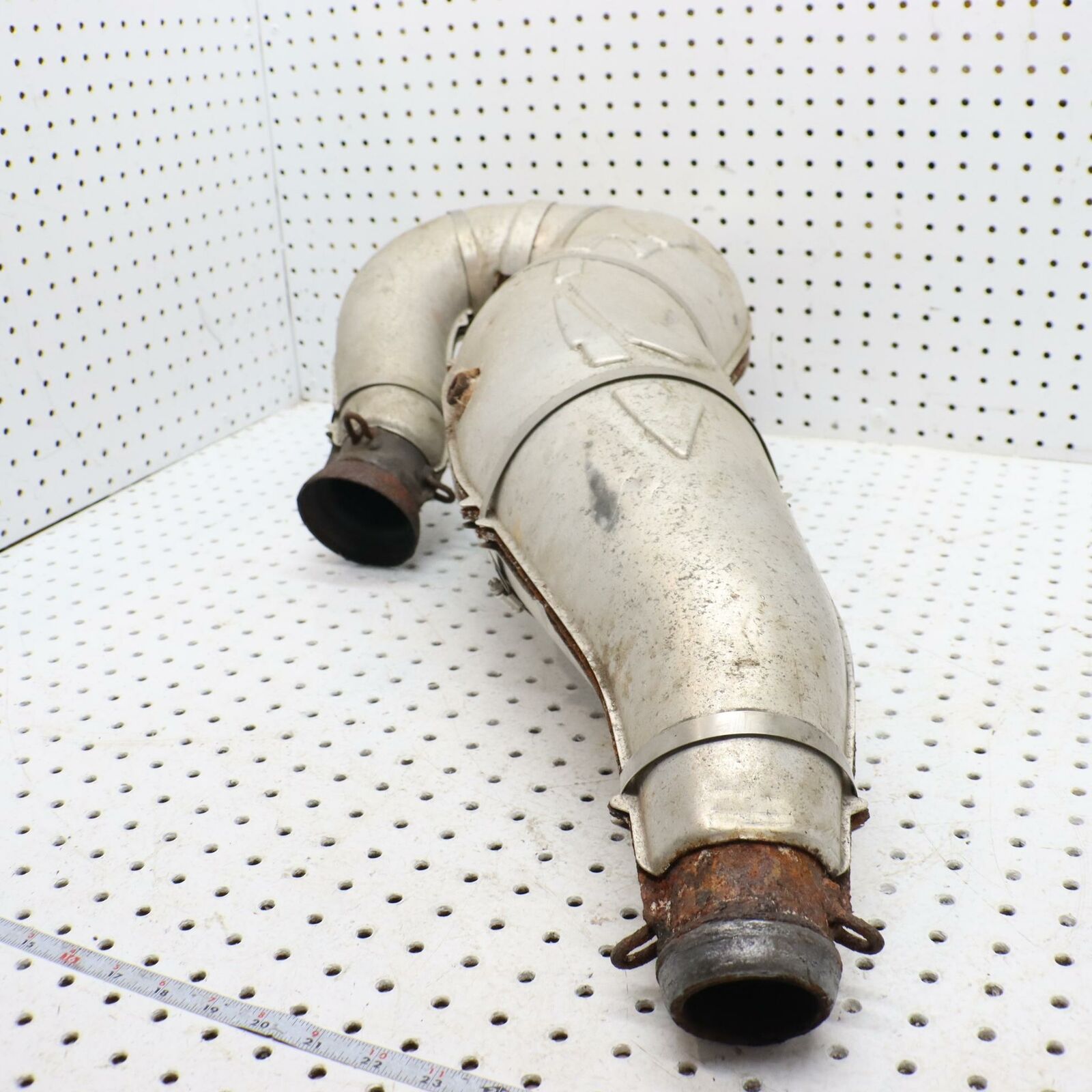 2006 POLARIS FUSION 700 EXHAUST EXPANSION CHAMBER PIPE 1261380